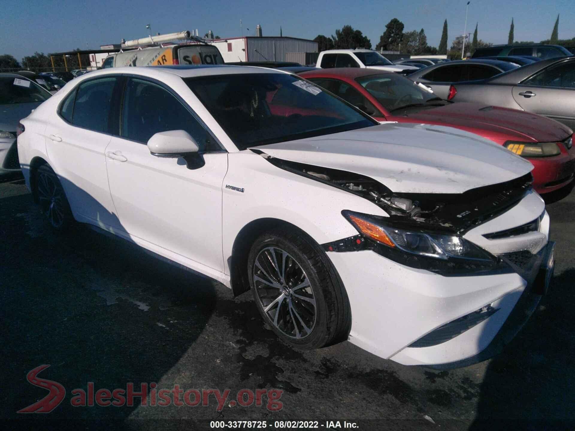 2020 TOYOTA CAMRY — VIN 4T1J31AK8LU520683