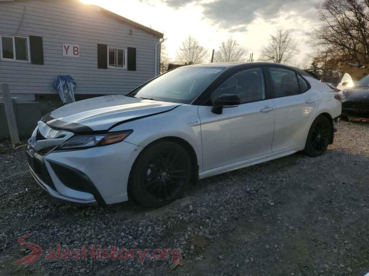 2021 TOYOTA CAMRY — VIN 4T1K31AK2MU020511