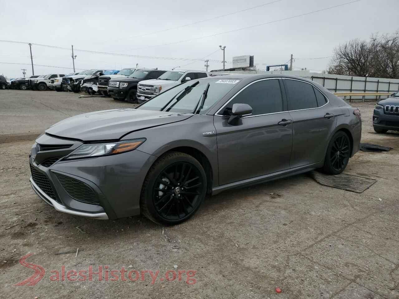 2021 TOYOTA CAMRY — VIN 4T1K31AK2MU024168