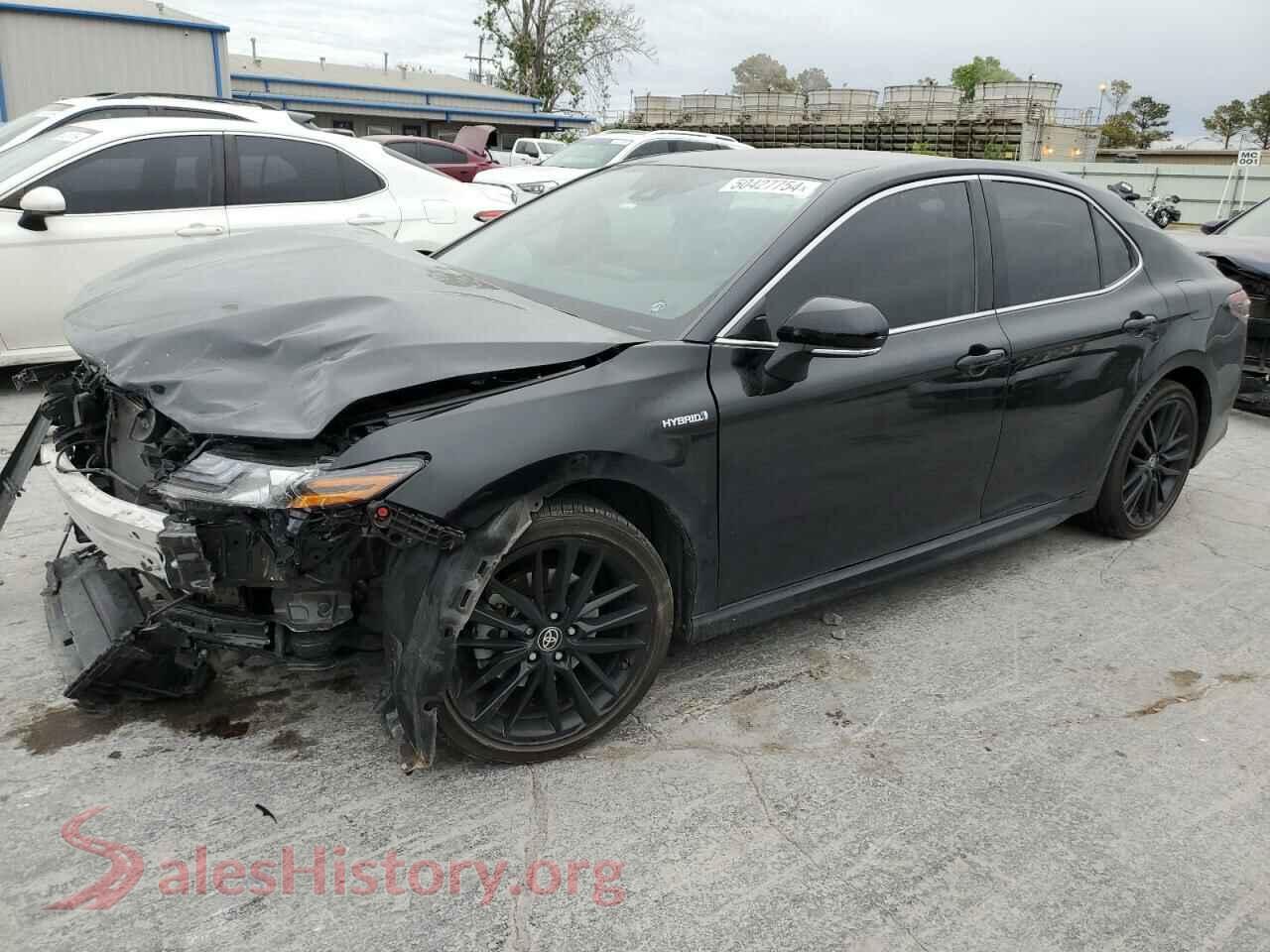 2021 TOYOTA CAMRY — VIN 4T1K31AK2MU558240