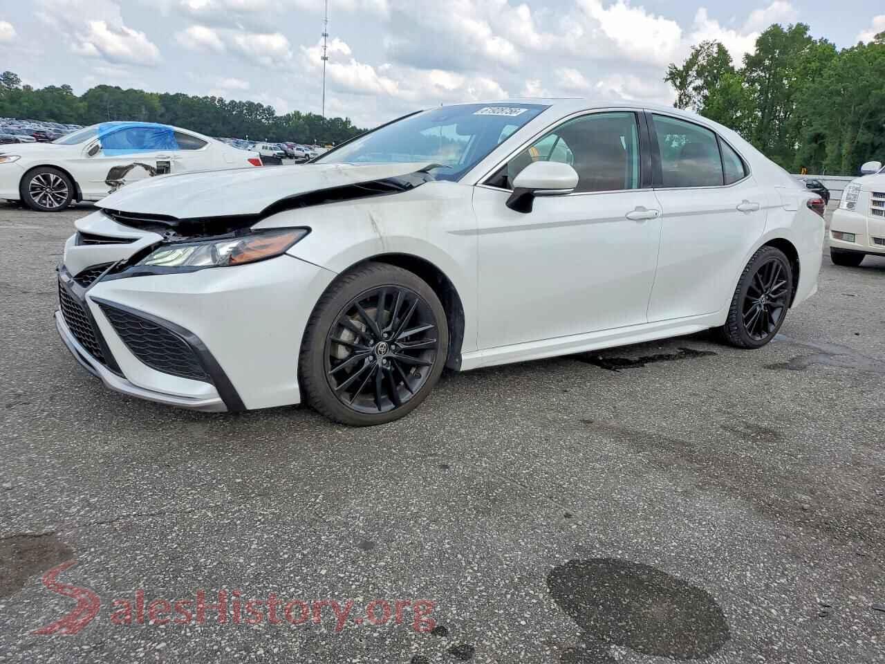 2022 TOYOTA CAMRY — VIN 4T1K31AK2NU577159