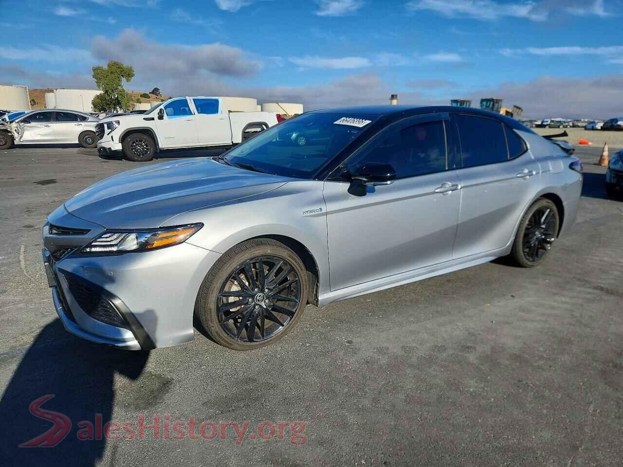 2021 TOYOTA CAMRY — VIN 4T1K31AK3MU020002