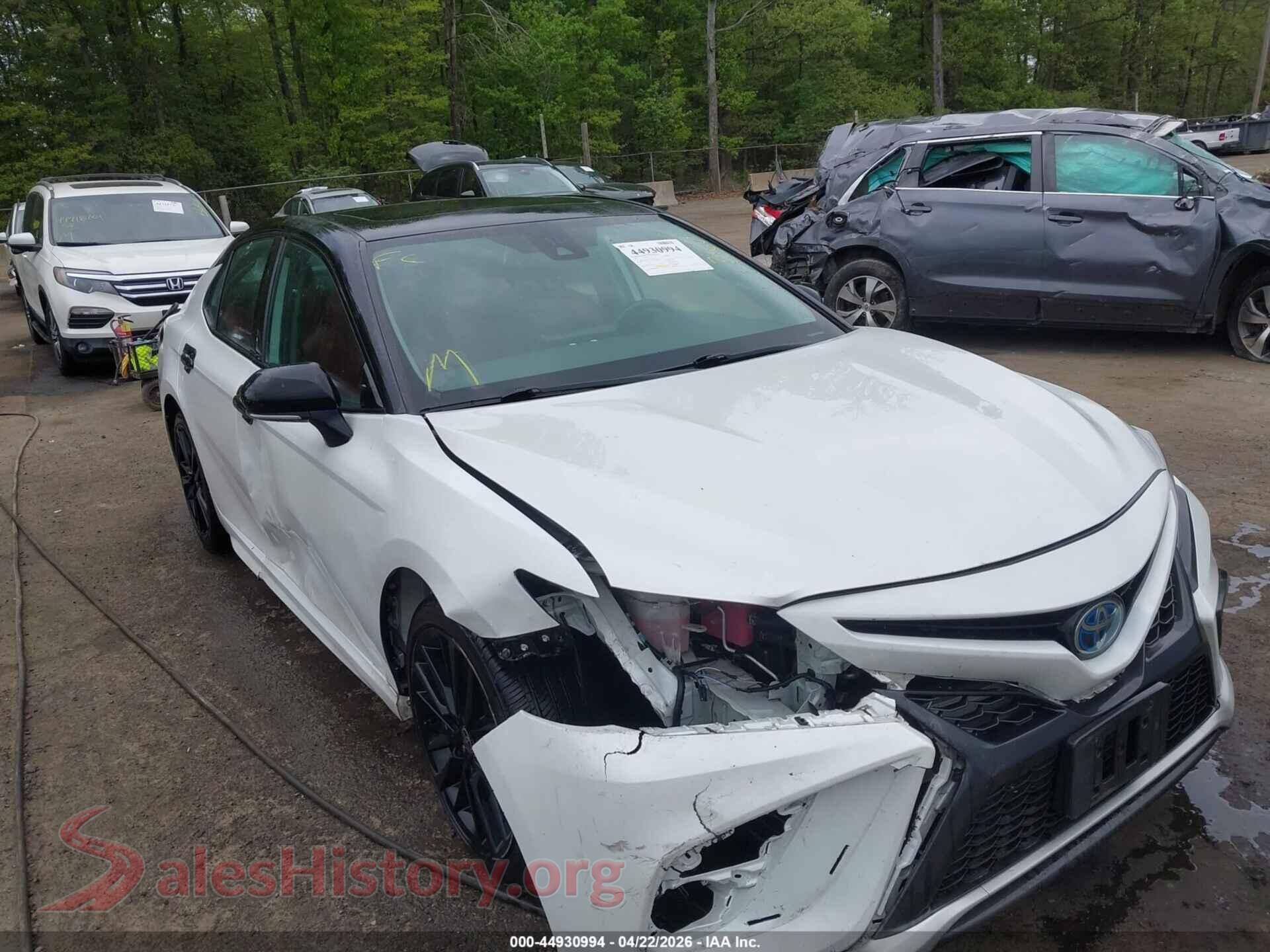 2021 TOYOTA CAMRY — VIN 4T1K31AK3MU022140