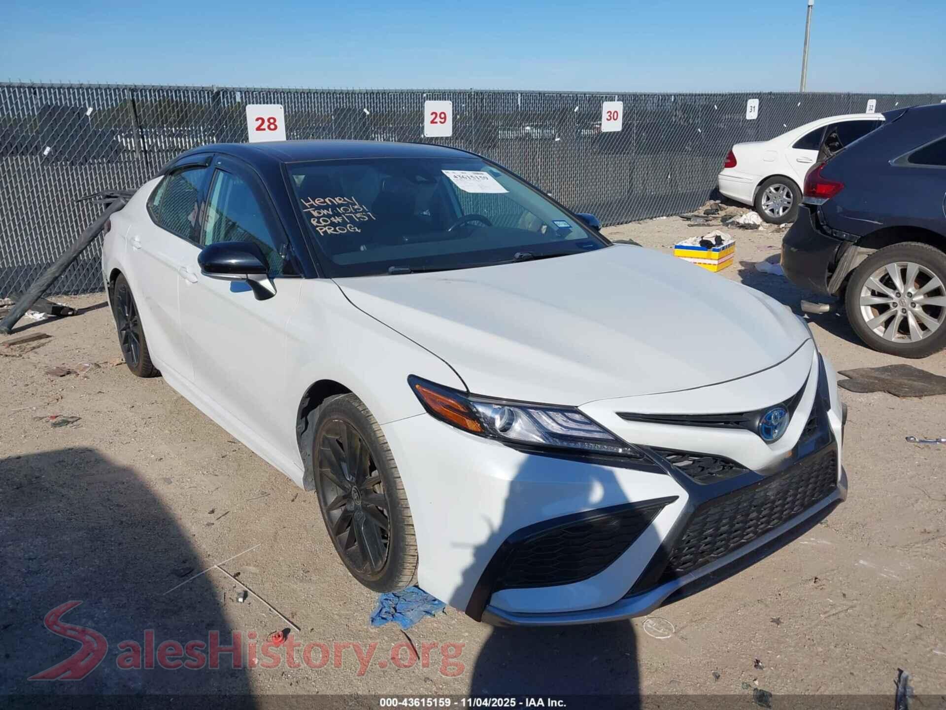 2022 TOYOTA CAMRY — VIN 4T1K31AK3NU033463