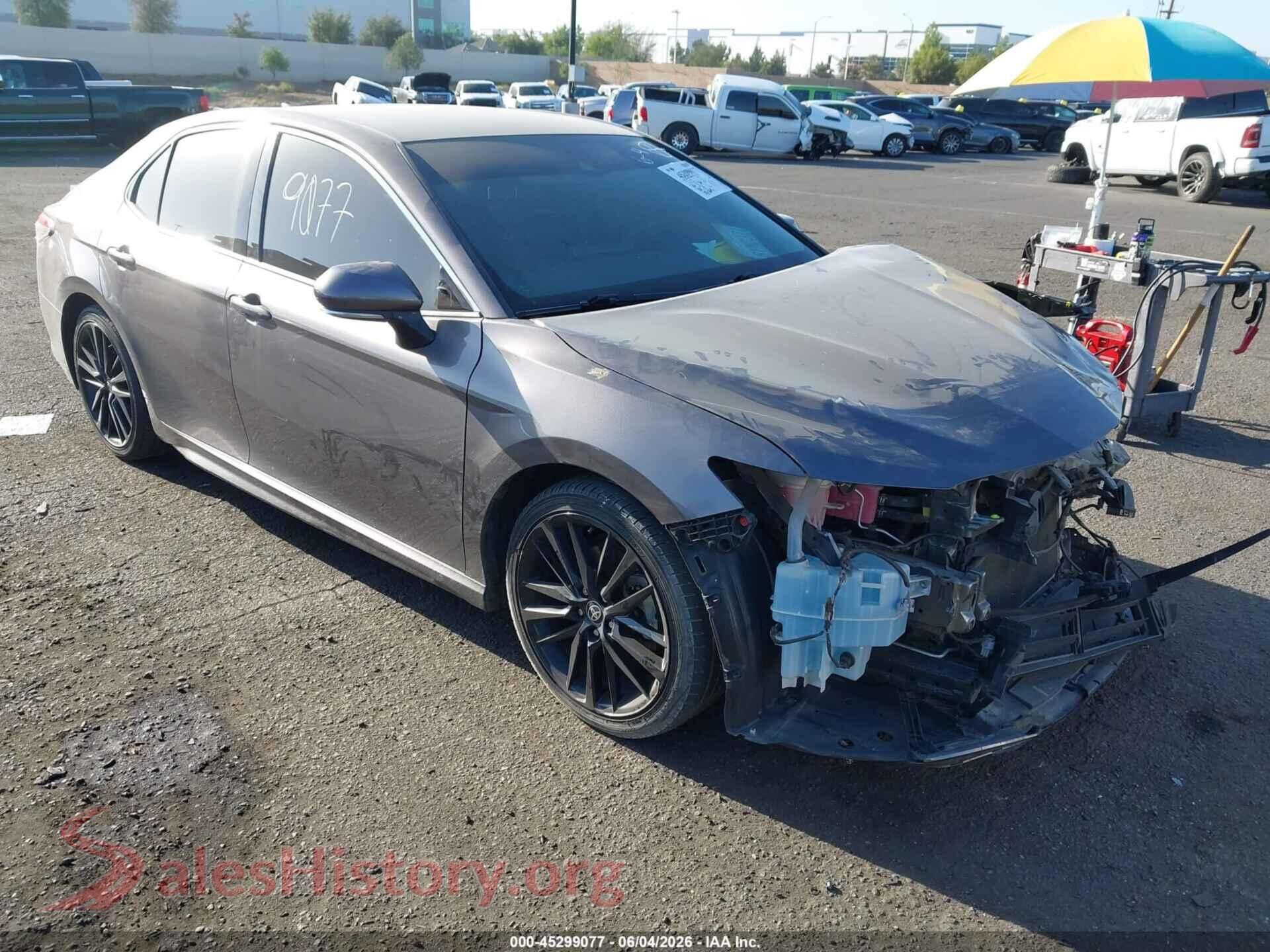 2022 TOYOTA CAMRY — VIN 4T1K31AK3NU573752