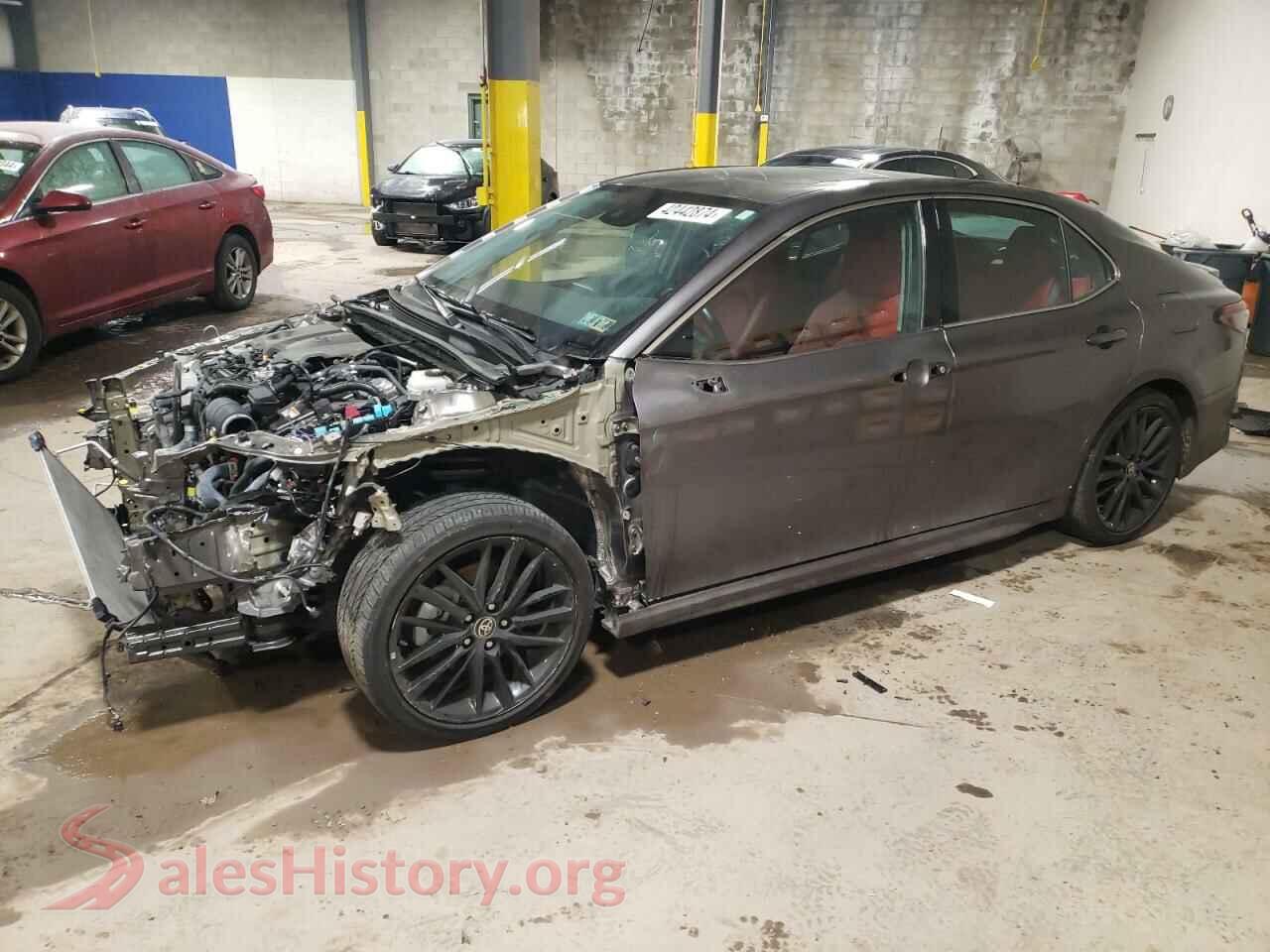 2022 TOYOTA CAMRY — VIN 4T1K31AK3NU590812