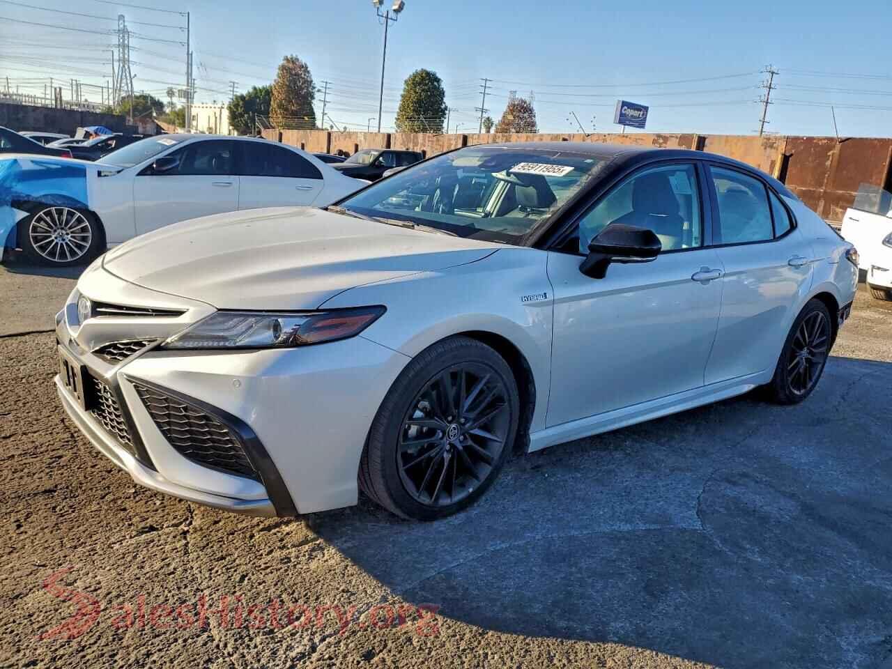 2021 TOYOTA CAMRY — VIN 4T1K31AK4MU020798