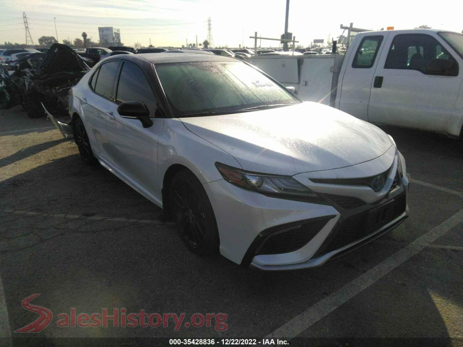 2022 TOYOTA CAMRY — VIN 4T1K31AK6NU041735