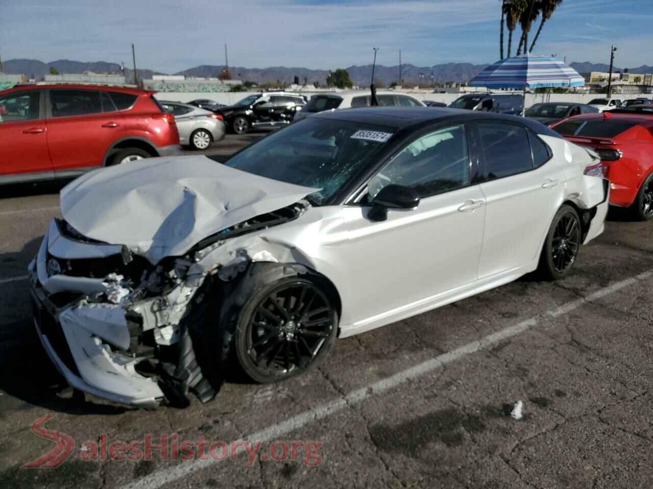 2022 TOYOTA CAMRY — VIN 4T1K31AK8NU041364