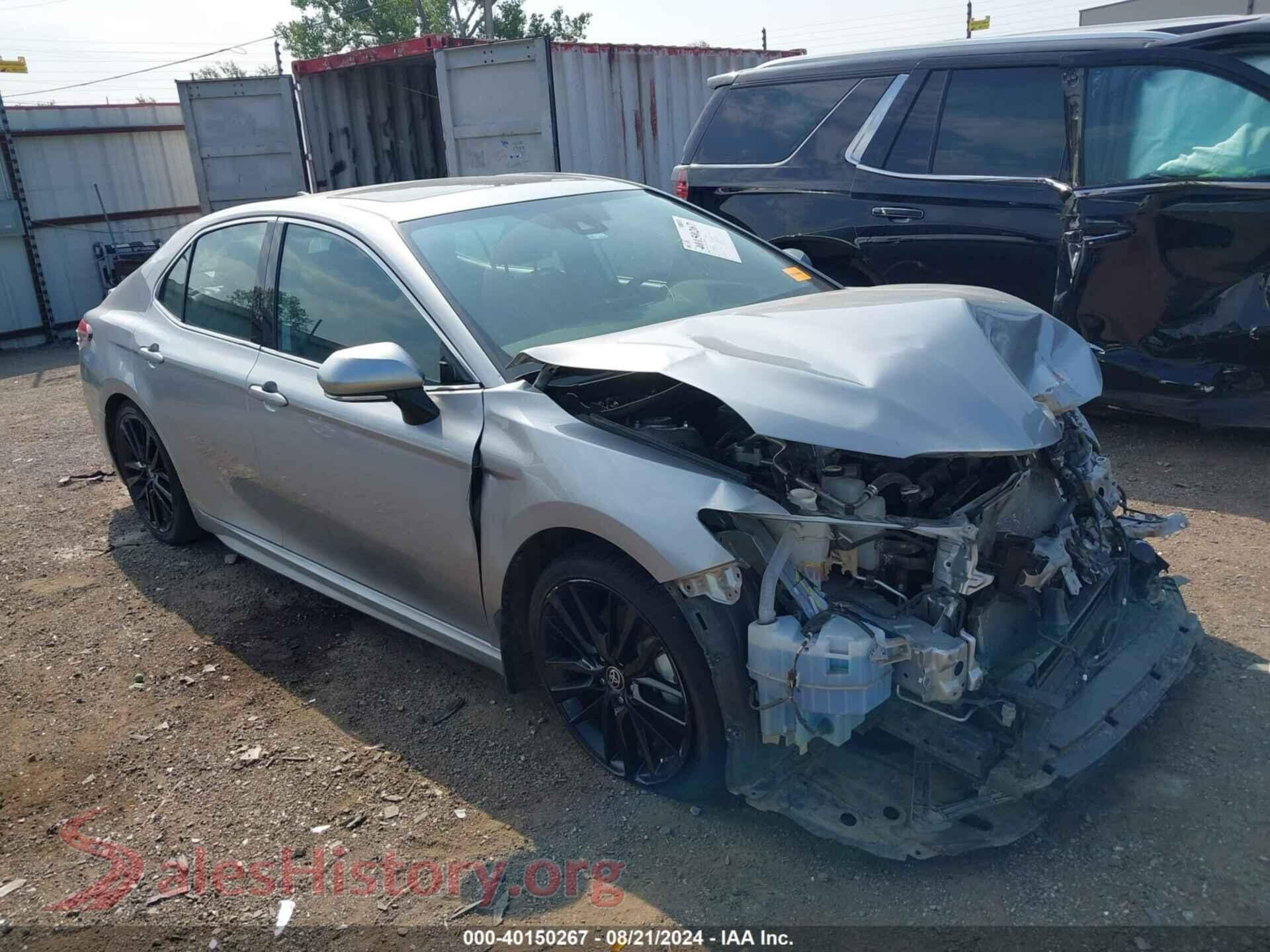 2022 TOYOTA CAMRY — VIN 4T1K31AK8NU583872