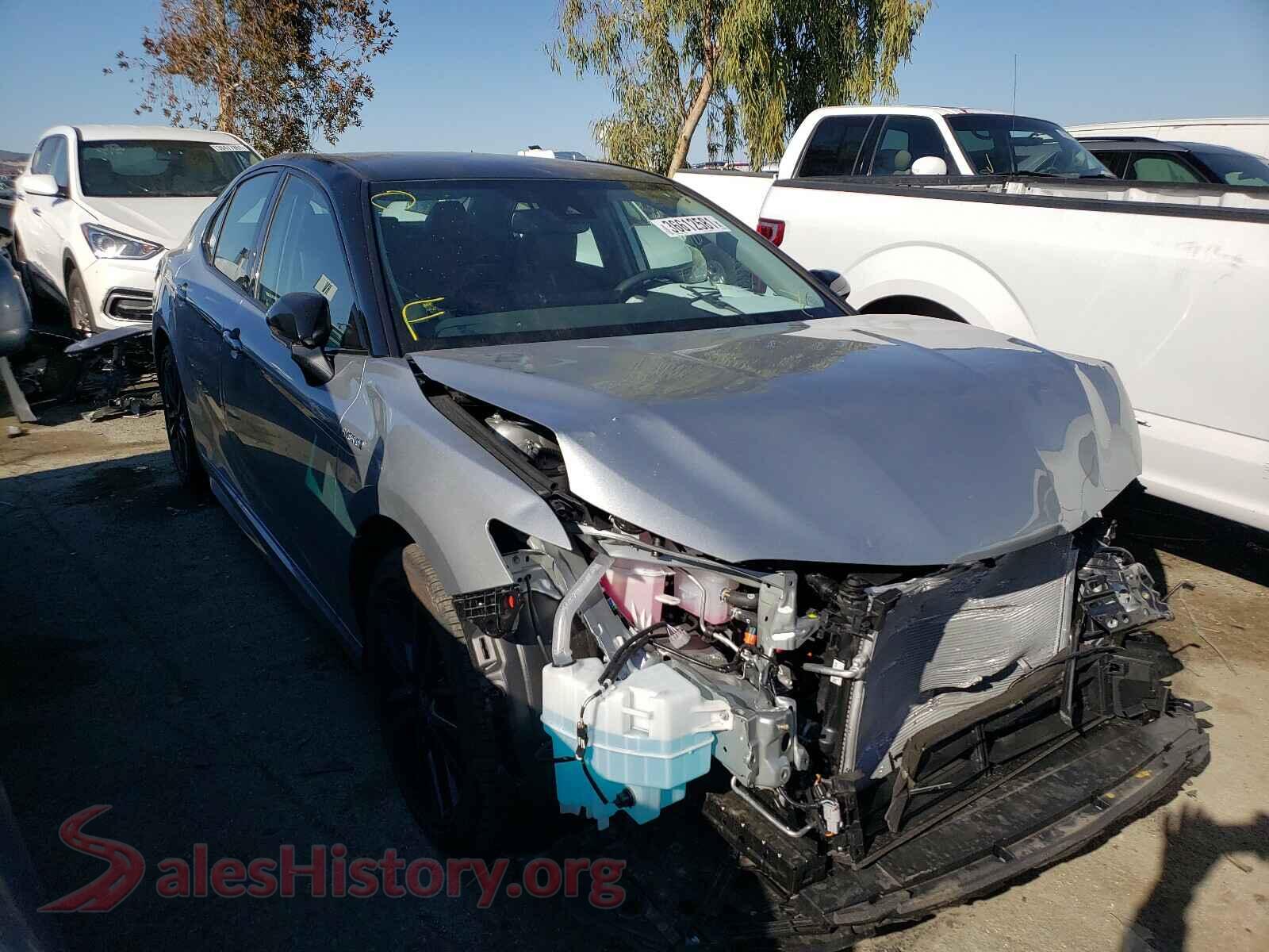 2021 TOYOTA CAMRY — VIN 4T1K31AK9MU020747