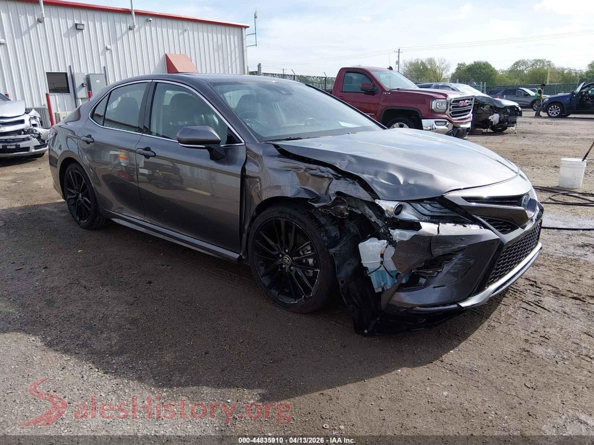2024 TOYOTA CAMRY HYBRID — VIN 4T1K31AKXRU073979