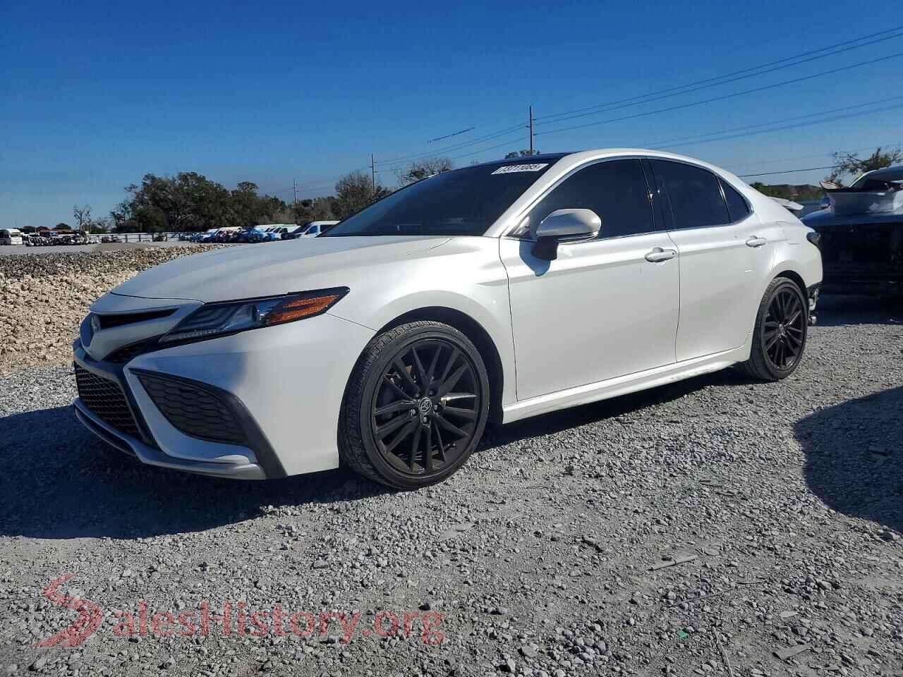 2022 TOYOTA CAMRY — VIN 4T1K61AK2NU040203