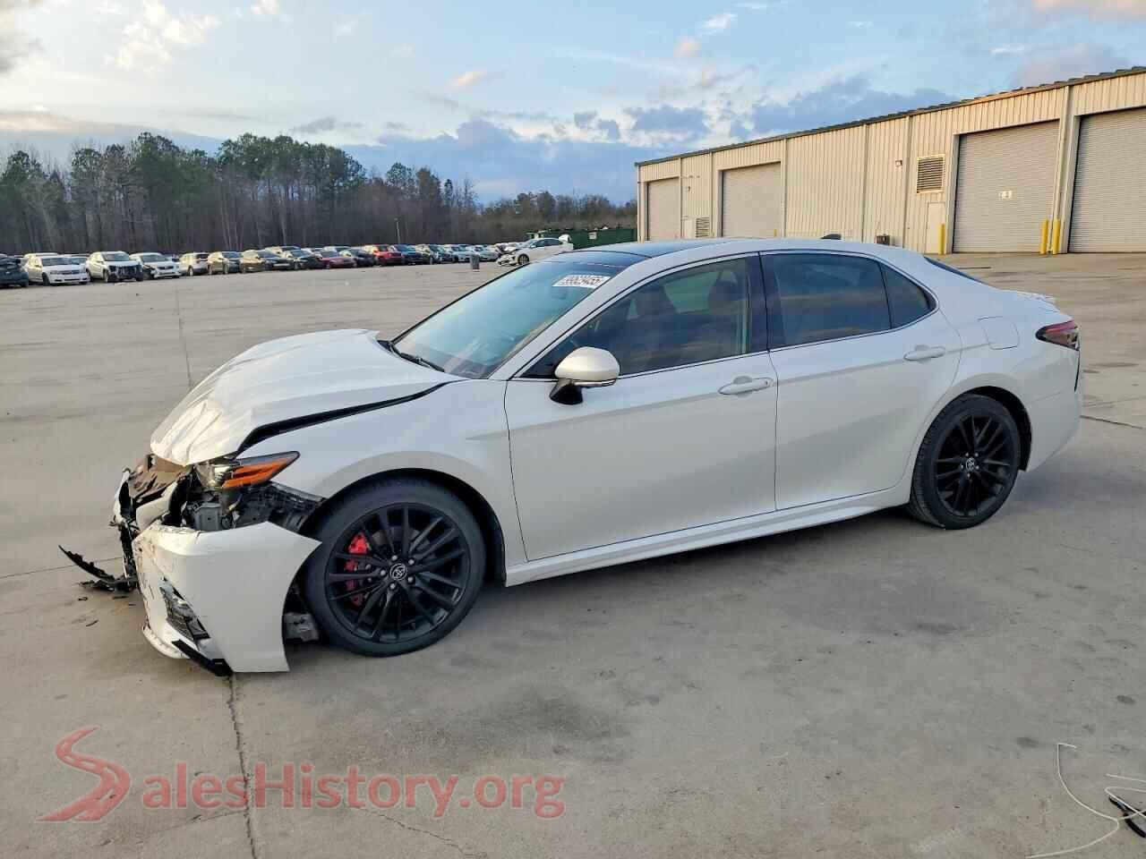 2022 TOYOTA CAMRY — VIN 4T1K61AK6NU034887