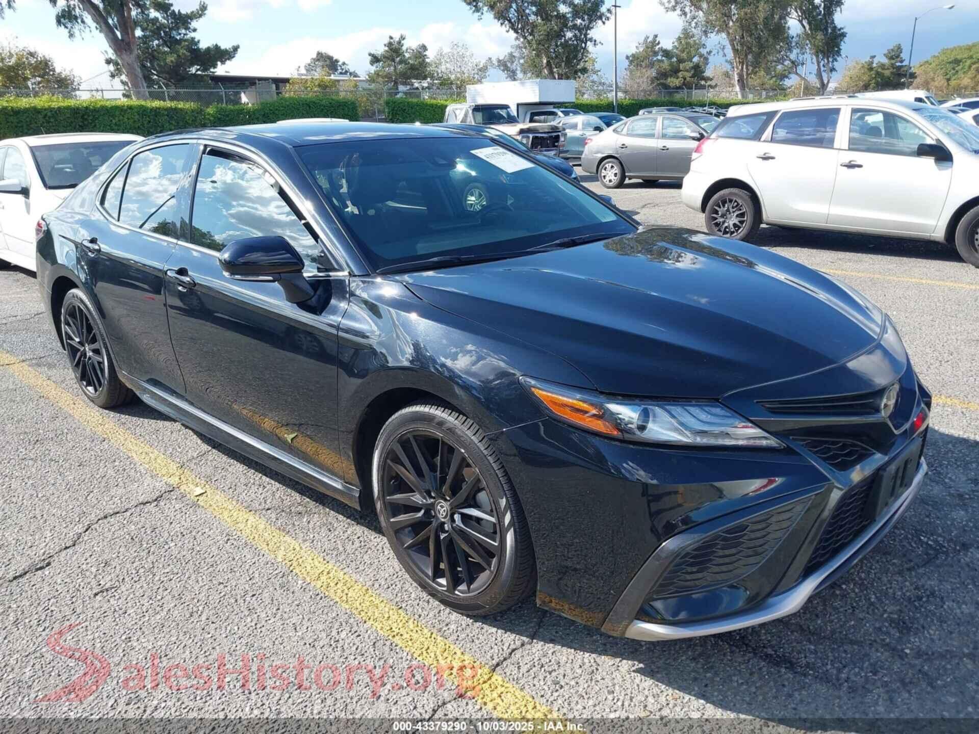 2022 TOYOTA CAMRY — VIN 4T1K61AK7NU704799