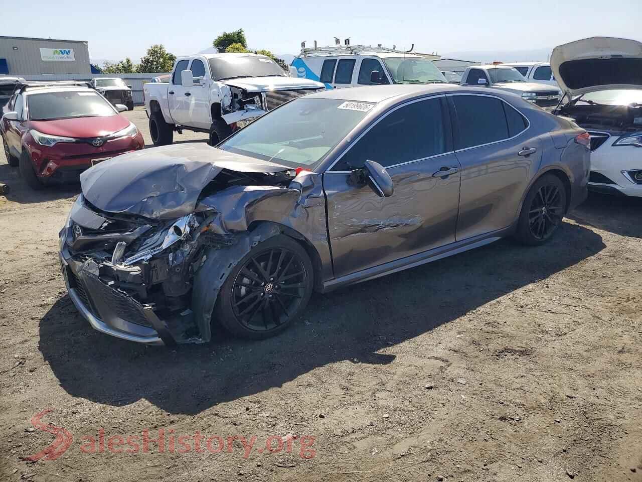 2022 TOYOTA CAMRY — VIN 4T1K61AK9NU621374