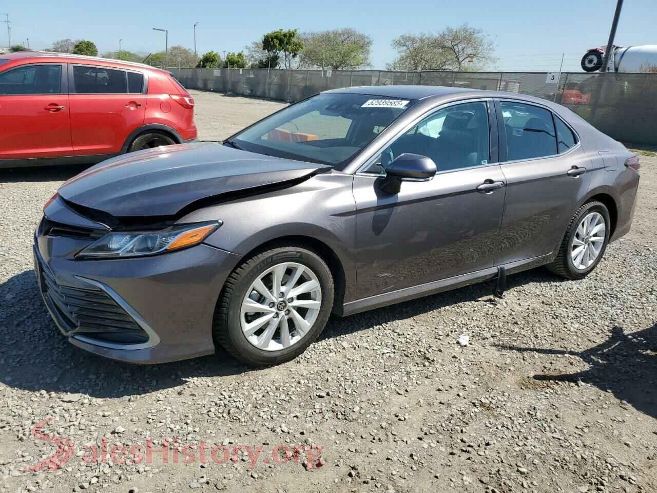 2022 TOYOTA CAMRY — VIN 4T1R11AK7NU663555