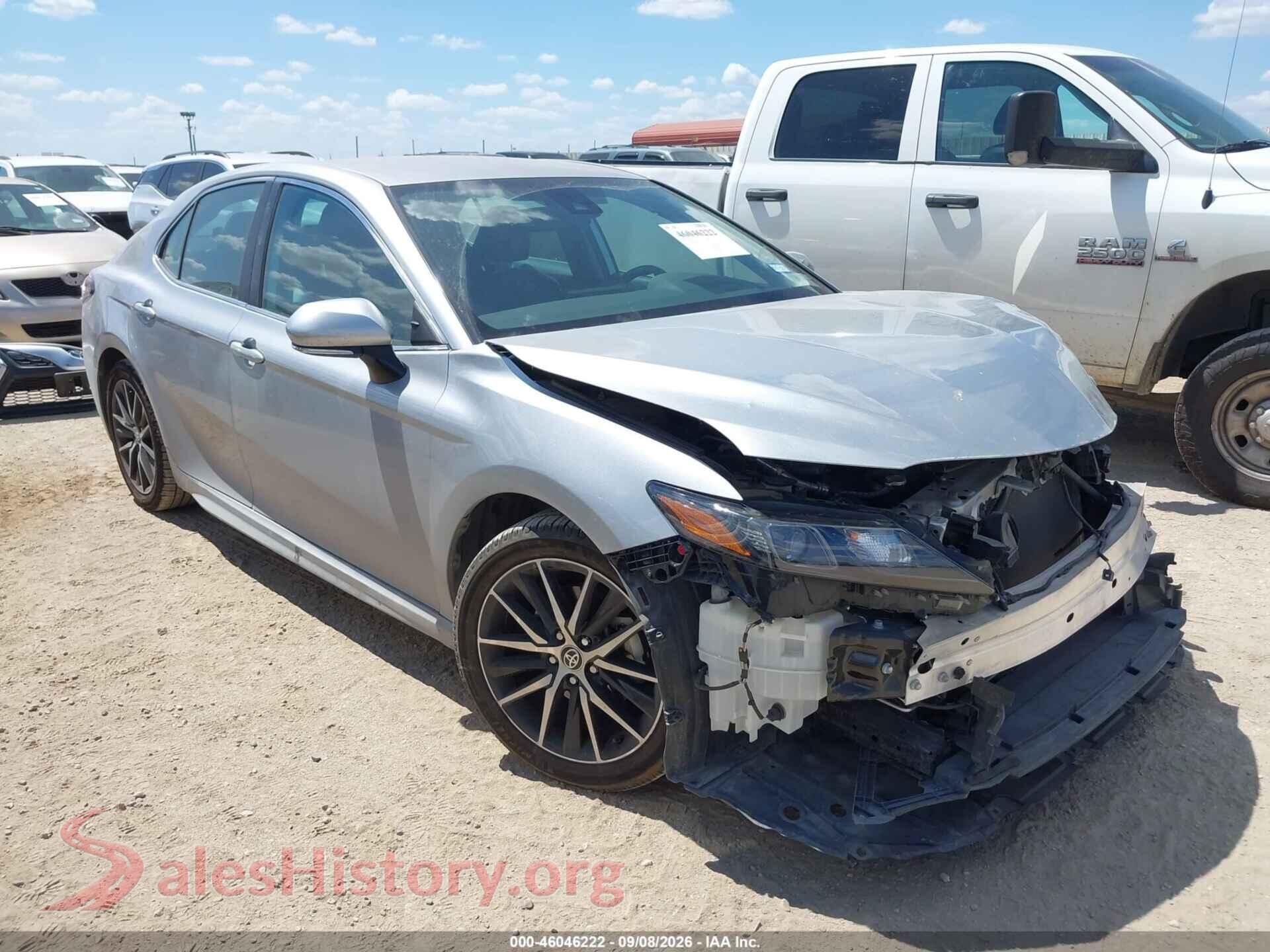 2021 TOYOTA CAMRY — VIN 4T1T11AK0MU554018