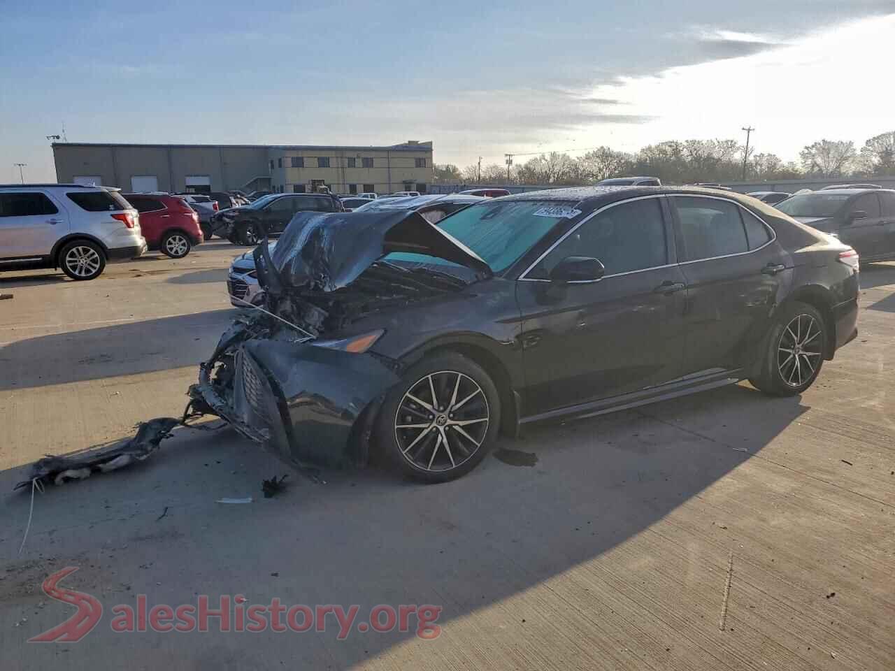 2022 TOYOTA CAMRY — VIN 4T1T11AK1NU684276