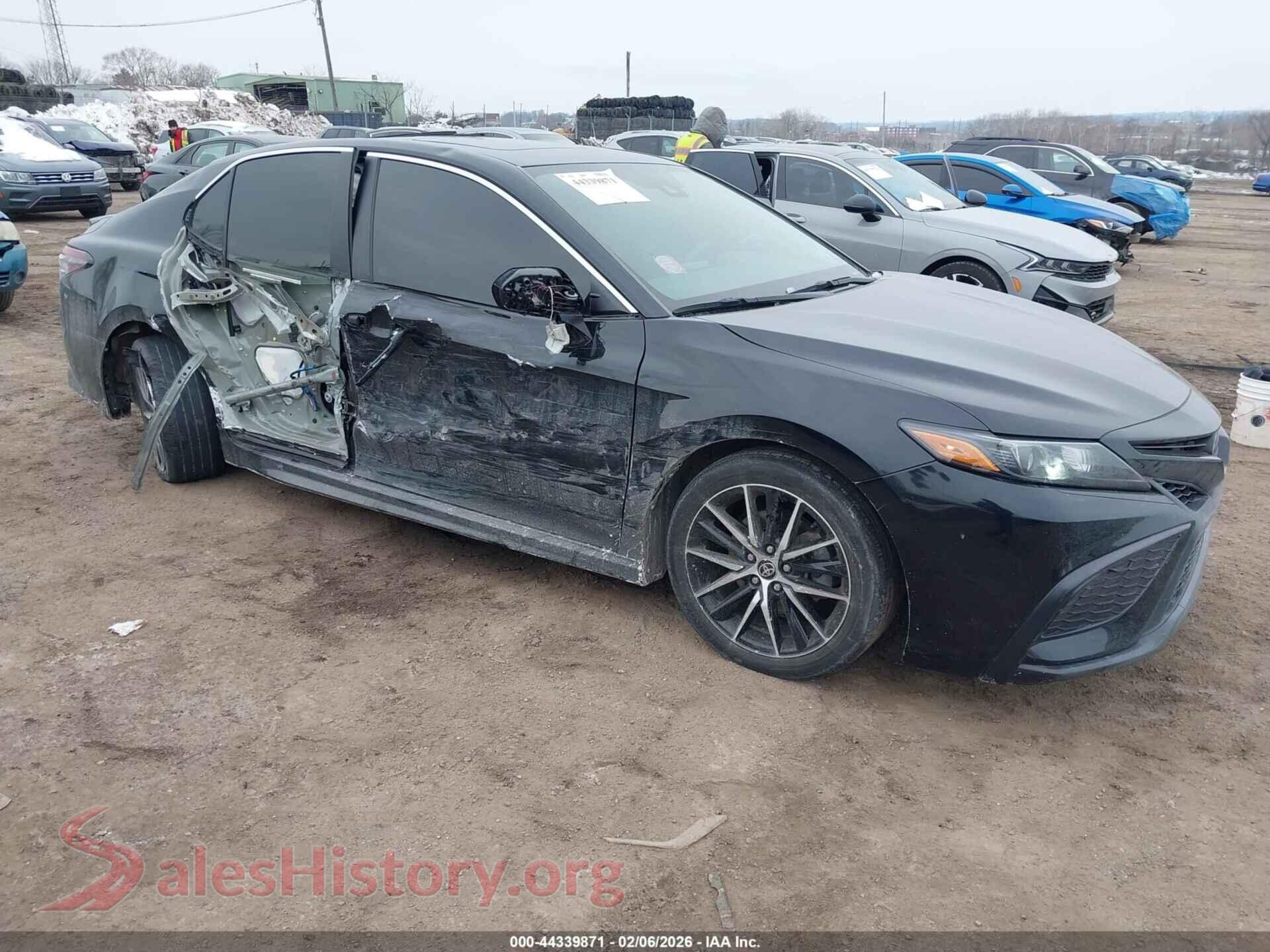 2023 TOYOTA CAMRY — VIN 4T1T11AK1PU801308