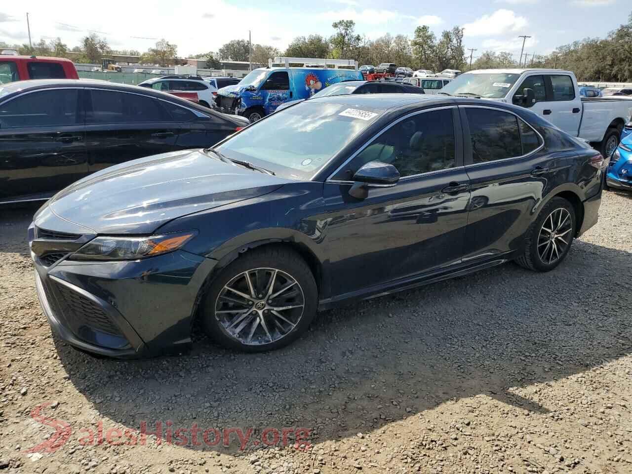 2021 TOYOTA CAMRY — VIN 4T1T11AK2MU568048