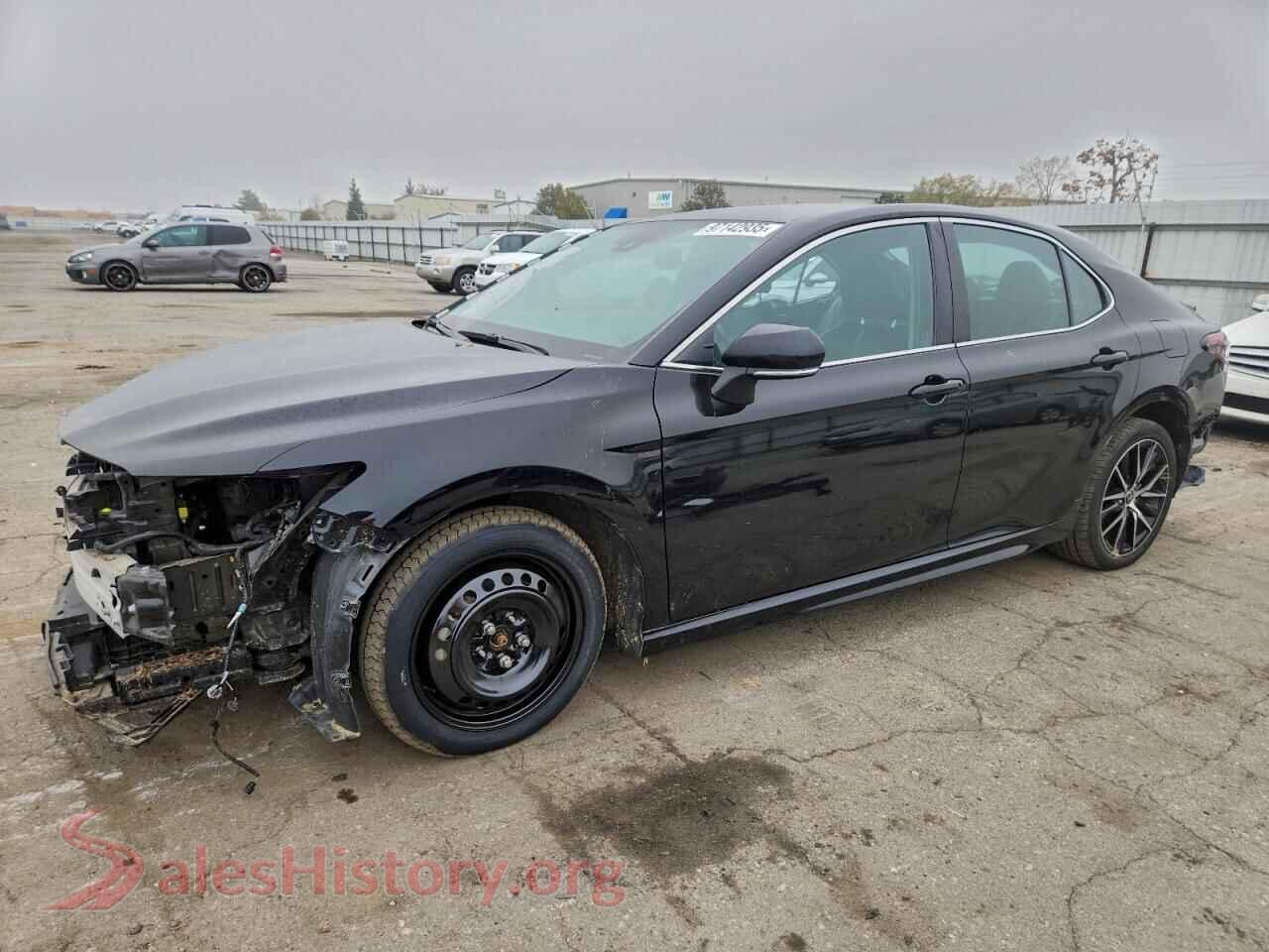 2021 TOYOTA CAMRY — VIN 4T1T11AK2MU581074