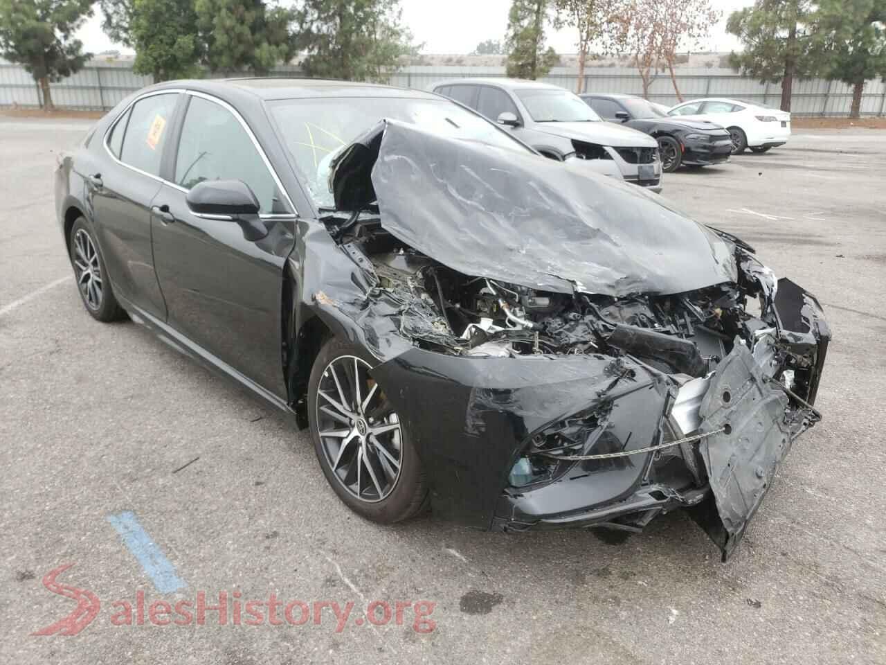 2022 TOYOTA CAMRY — VIN 4T1T11AK3NU661307