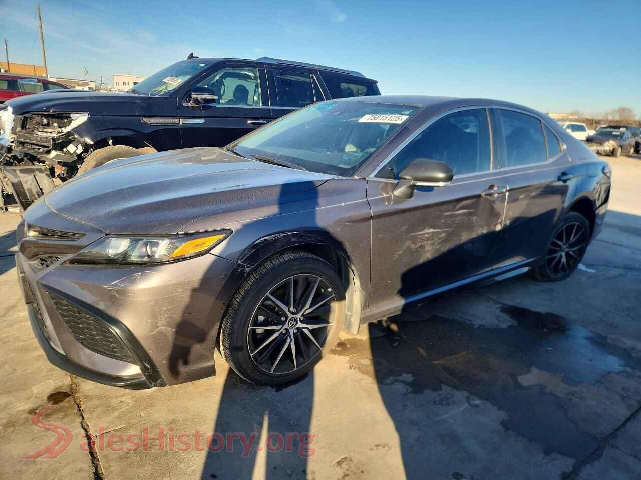 2022 TOYOTA CAMRY — VIN 4T1T11AK9NU623497