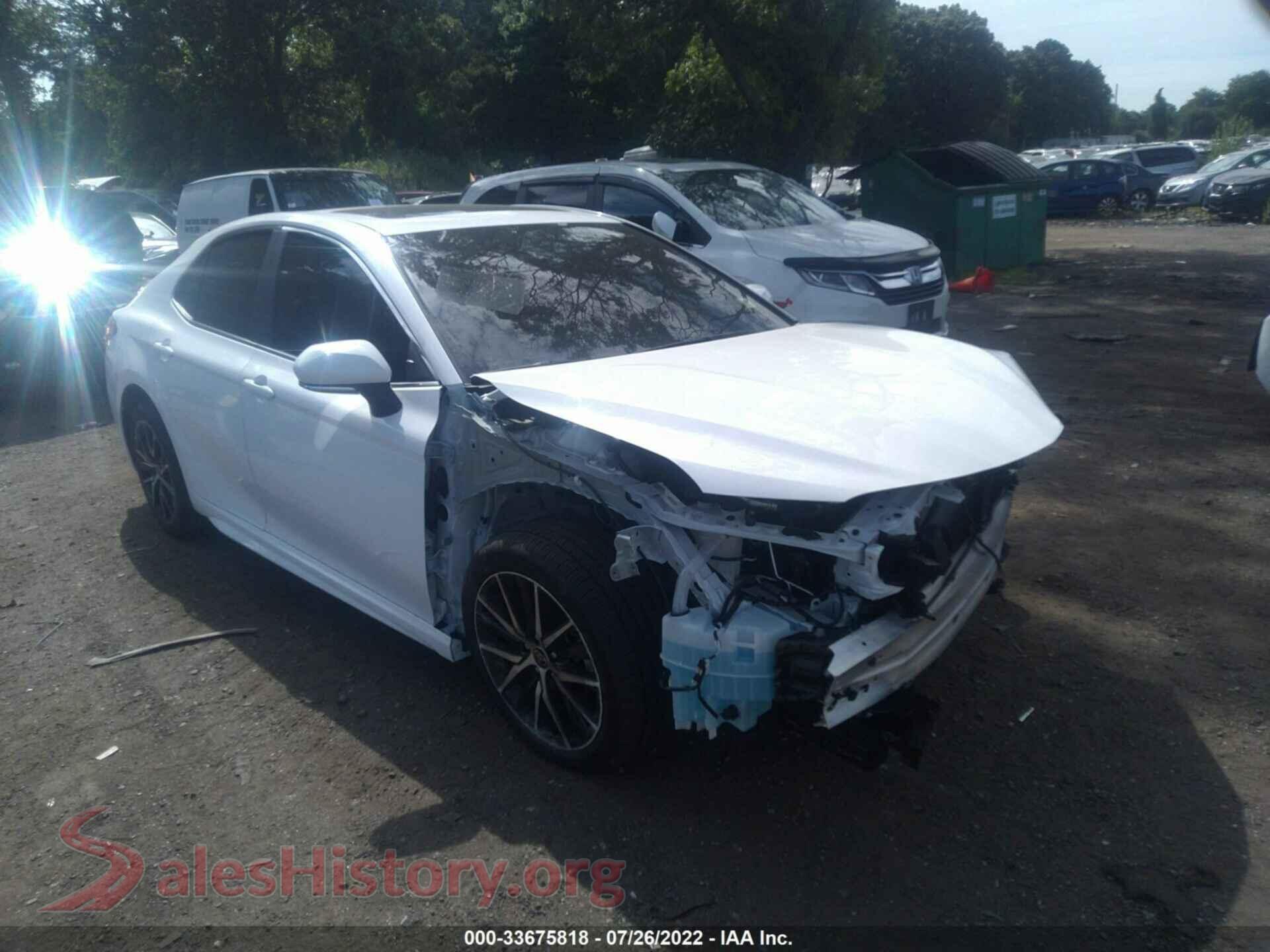 2022 TOYOTA CAMRY — VIN 4T1T11BK1NU060704