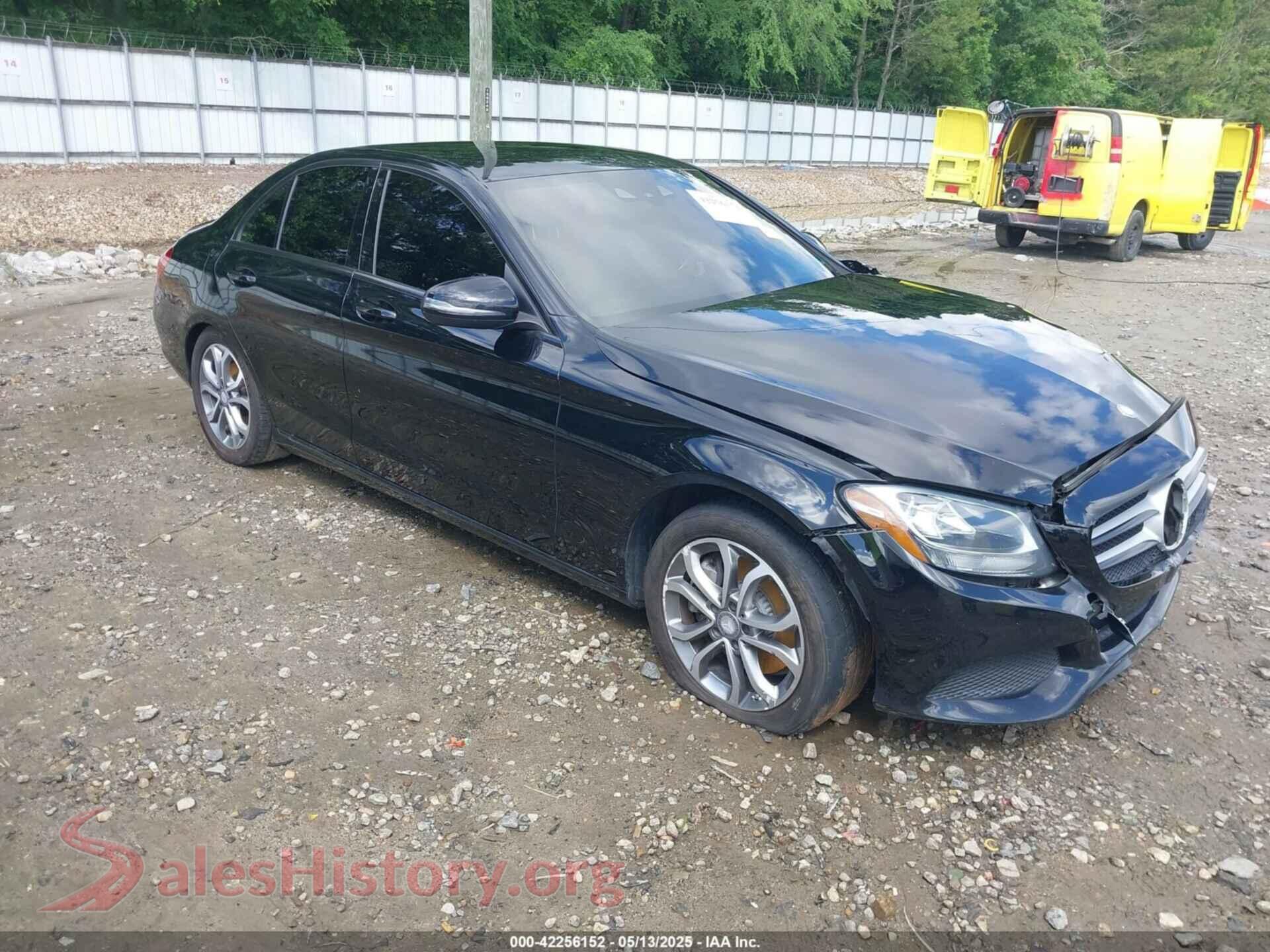 2016 MERCEDES-BENZ C 300 — VIN 55SWF4JB3GU152008