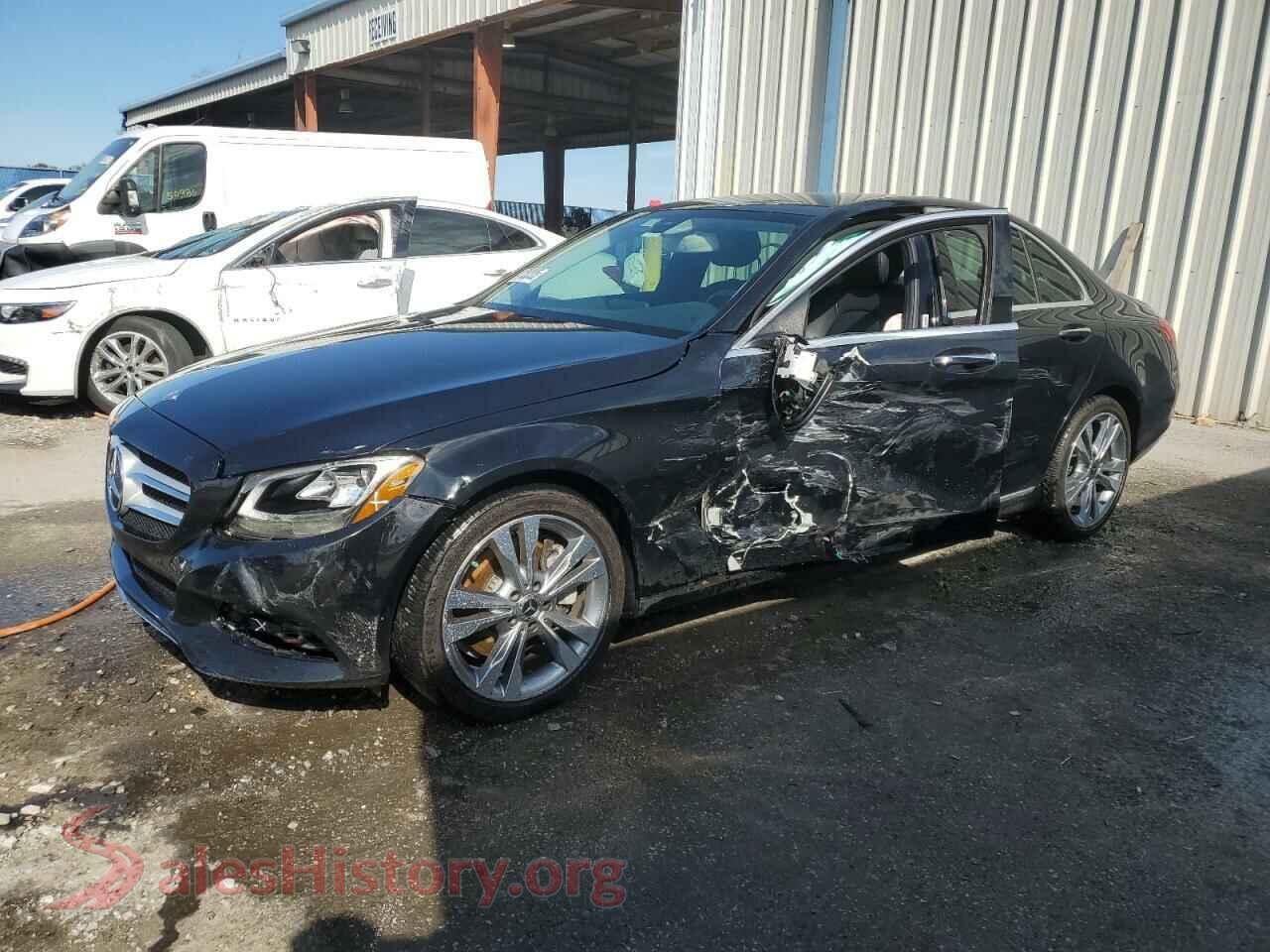 2017 MERCEDES-BENZ C-CLASS — VIN 55SWF4JB4HU223072