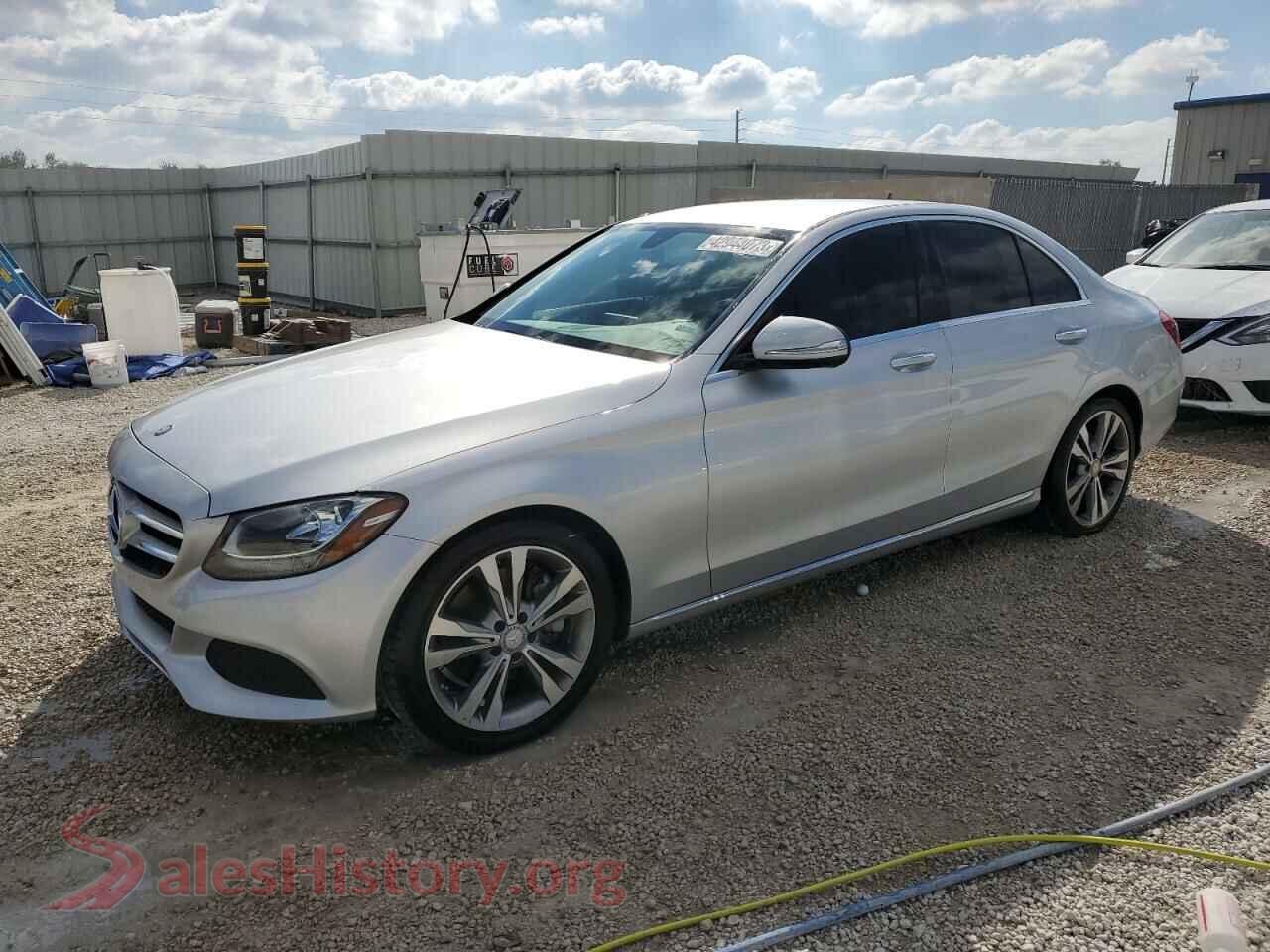 2015 MERCEDES-BENZ C-CLASS — VIN 55SWF4JB5FU082820