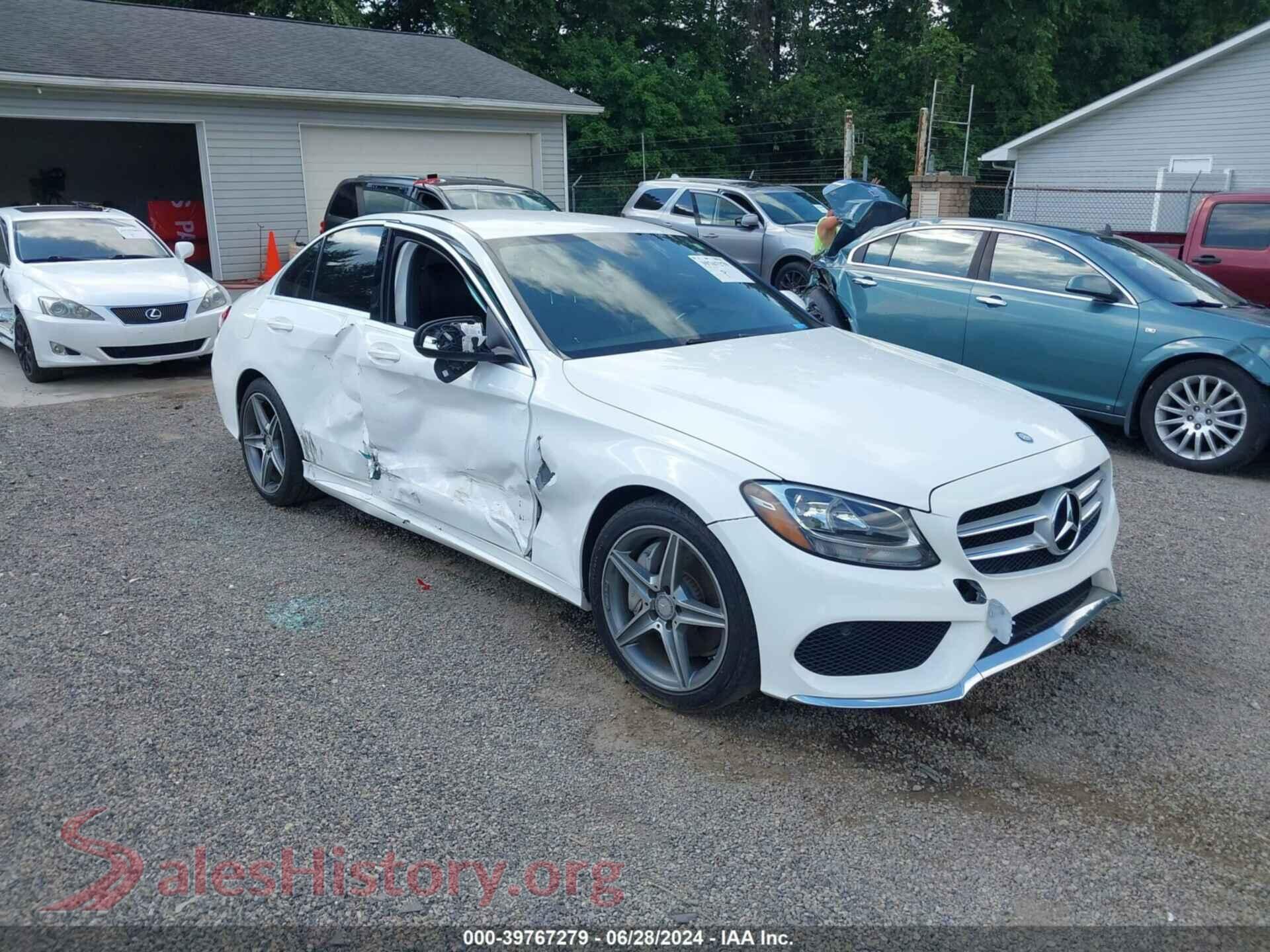 2015 MERCEDES-BENZ C 300 — VIN 55SWF4JB7FU045235