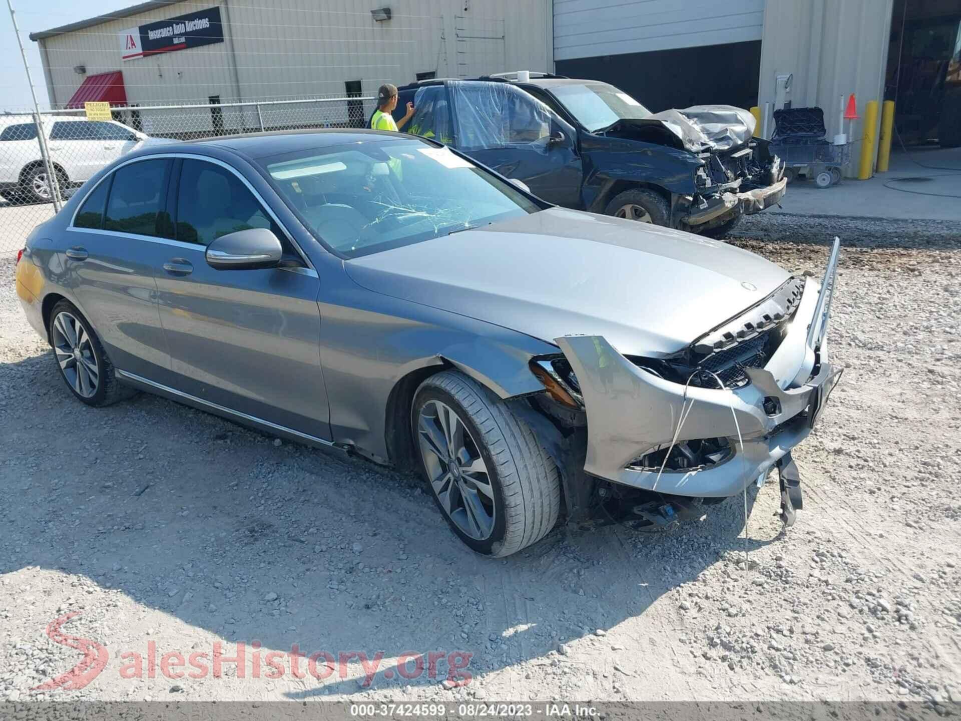 2015 MERCEDES-BENZ C-CLASS — VIN 55SWF4JB9FU073022
