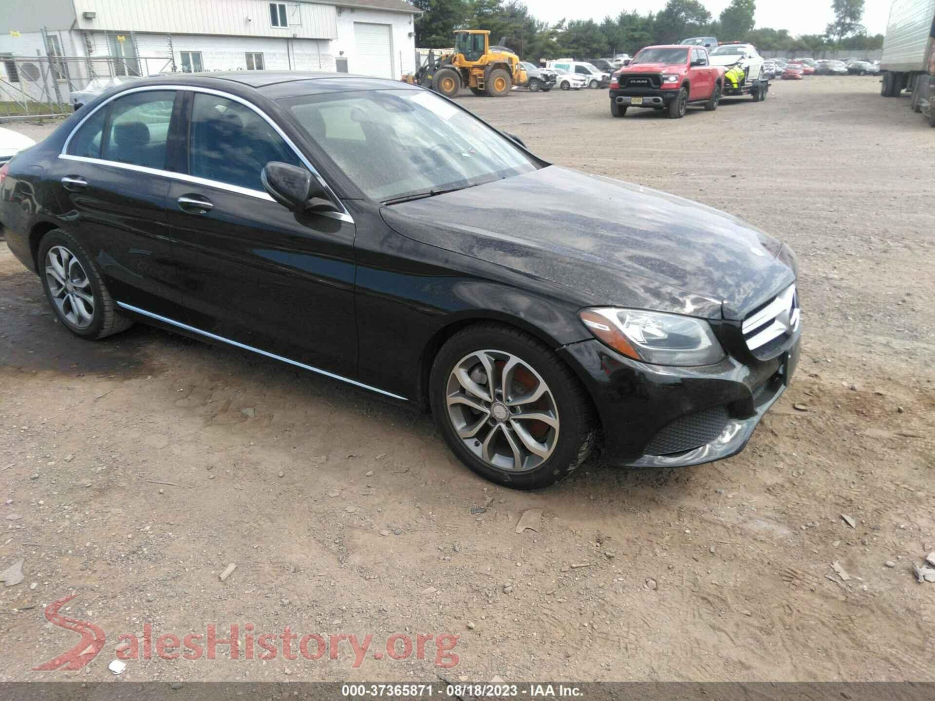 2016 MERCEDES-BENZ C 300 — VIN 55SWF4JBXGU150742