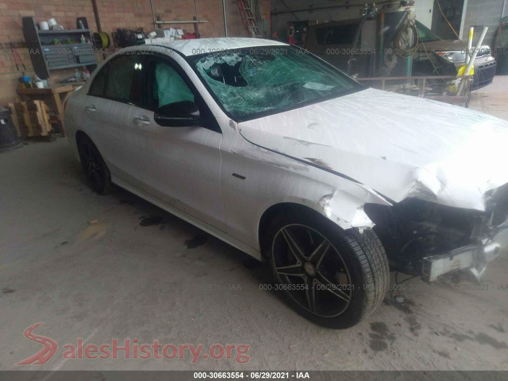 2016 MERCEDES-BENZ C-CLASS — VIN 55SWF6EB2GU162891