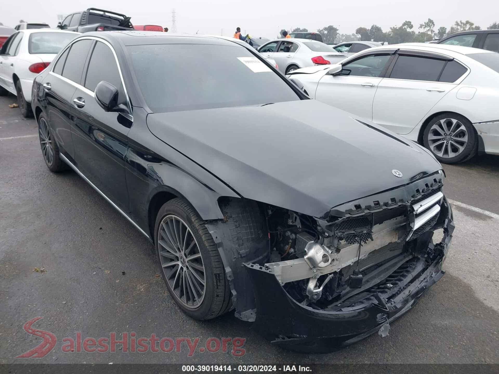 2019 MERCEDES-BENZ C 300 — VIN 55SWF8DB7KU308613