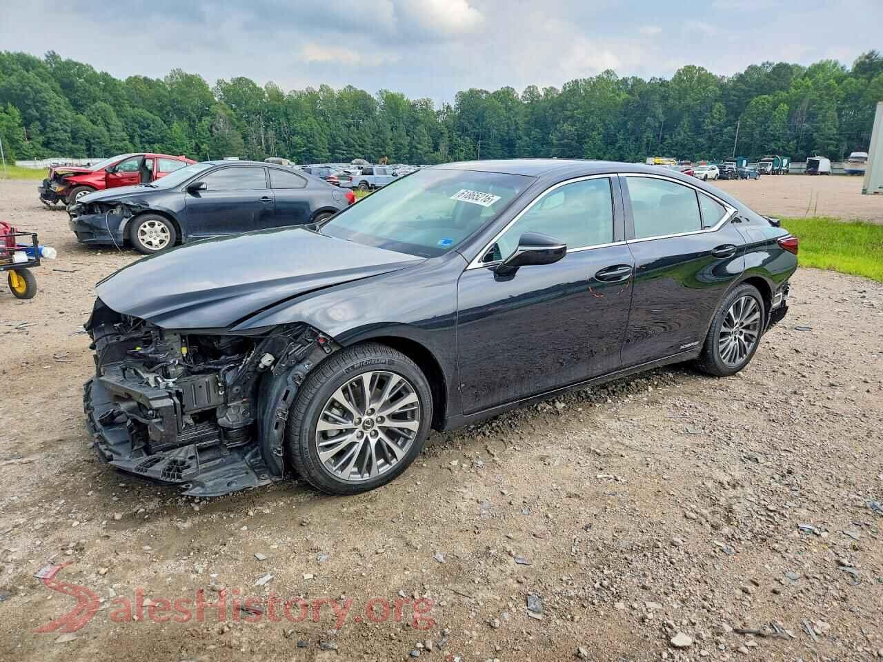 2021 LEXUS ES300 — VIN 58ADA1C17MU004235