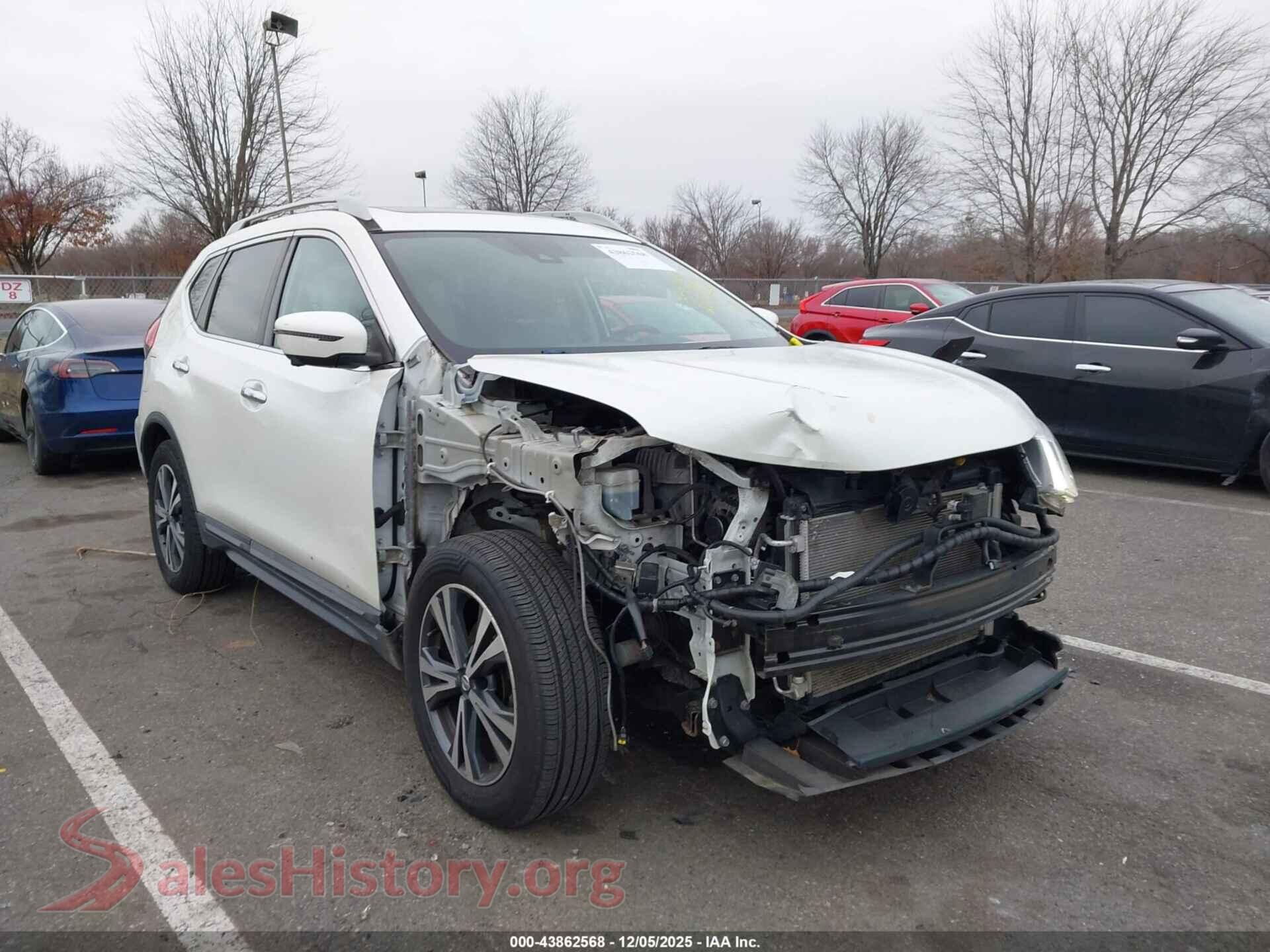 2017 NISSAN ROGUE — VIN 5N1AT2MV2HC781560