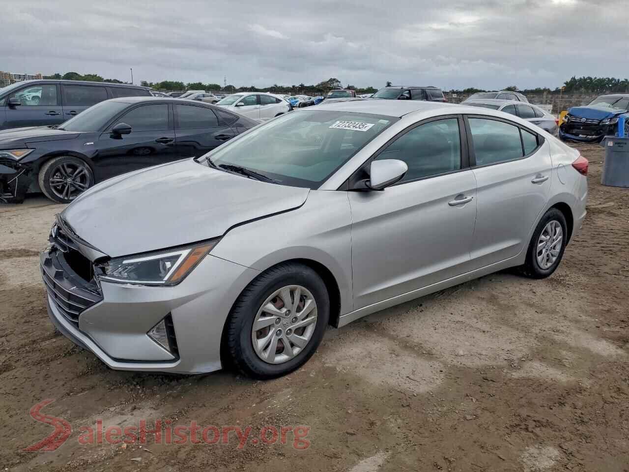 2019 HYUNDAI ELANTRA — VIN 5NPD74LF0KH418584