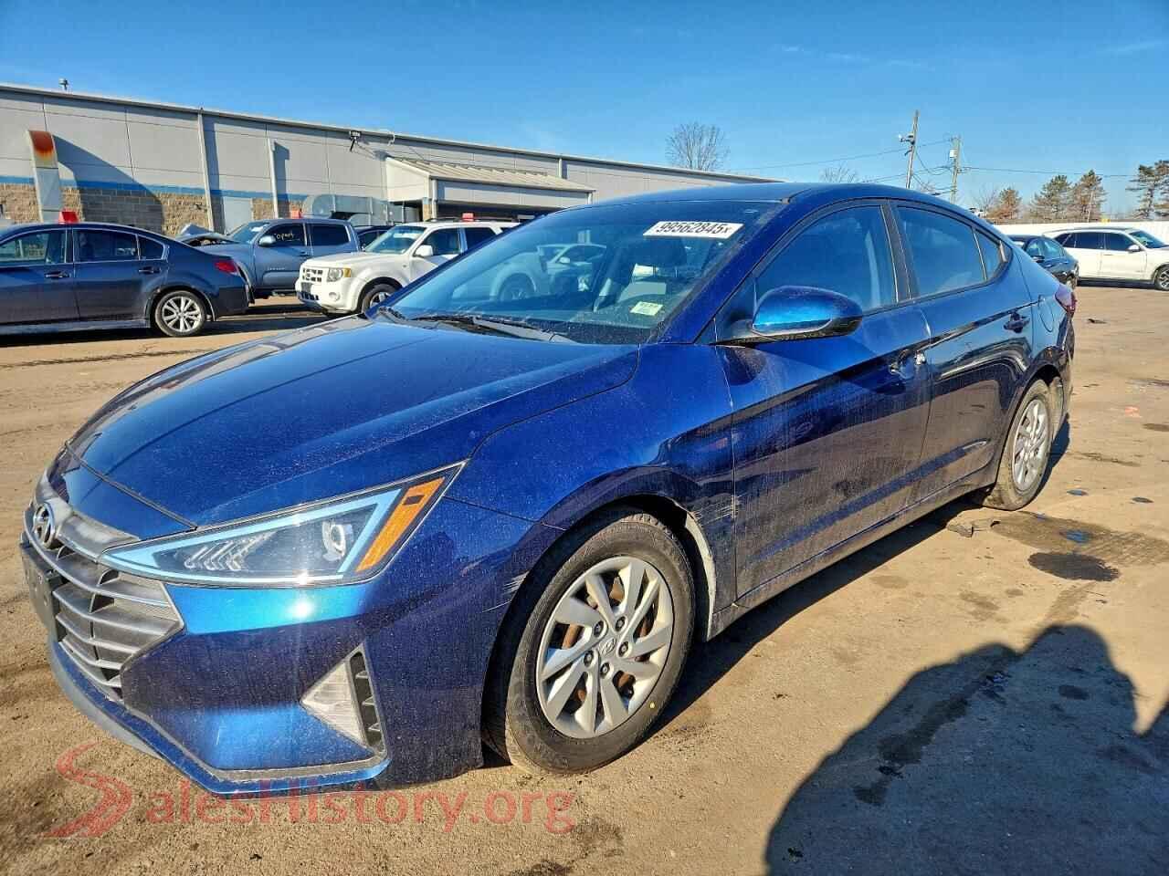 2019 HYUNDAI ELANTRA — VIN 5NPD74LFXKH467114