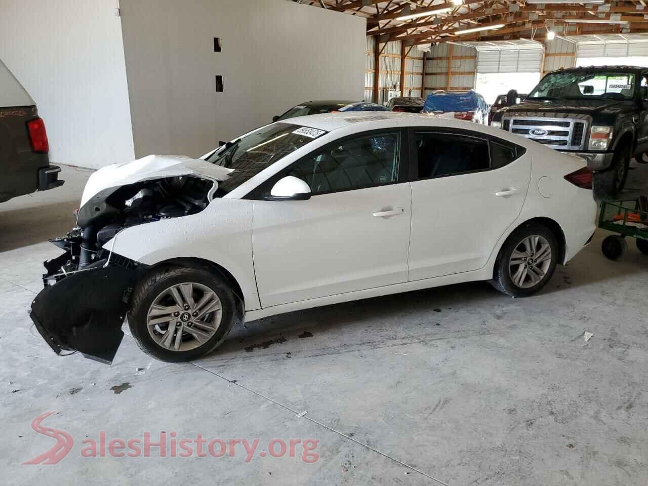 2019 HYUNDAI ELANTRA — VIN 5NPD84LF1KH409146
