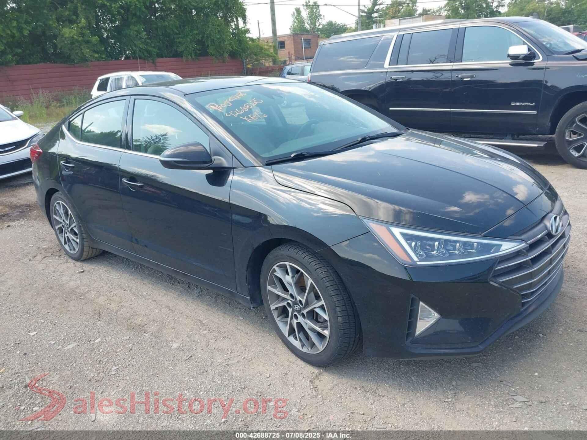 2019 HYUNDAI ELANTRA — VIN 5NPD84LF2KH429065