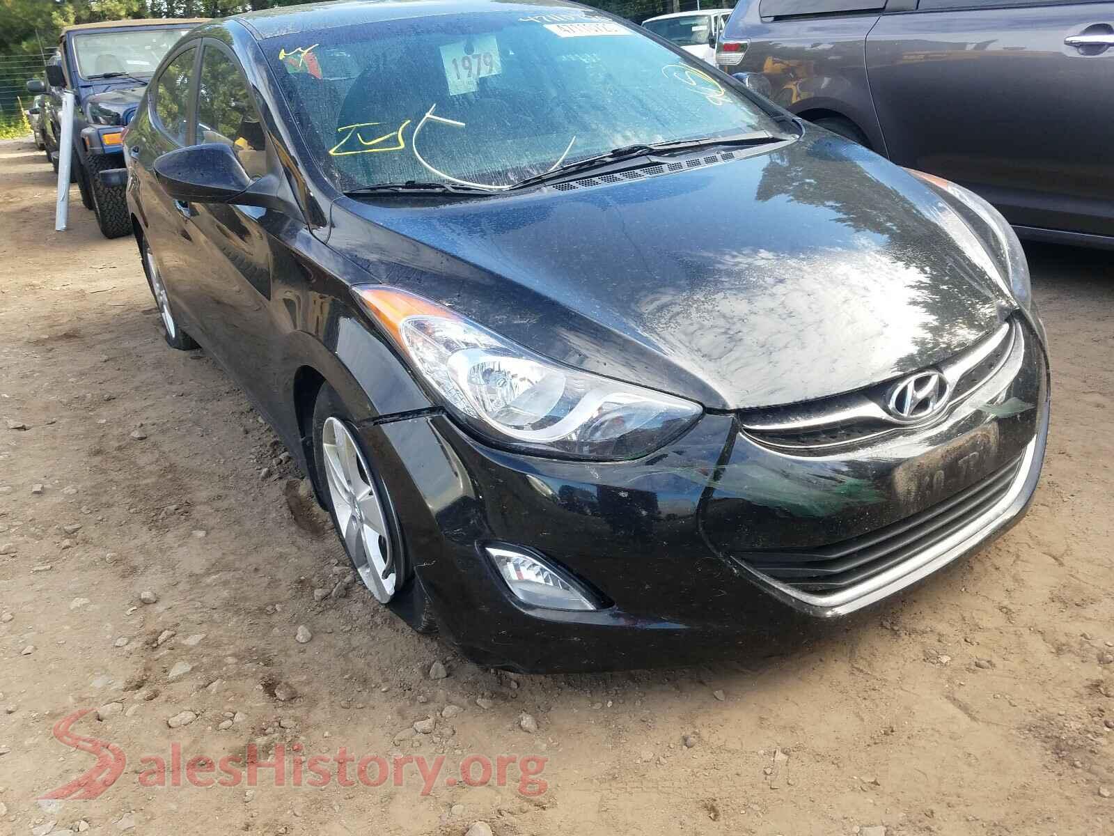 2013 HYUNDAI ELANTRA — VIN 5NPDH4AE1DH180240