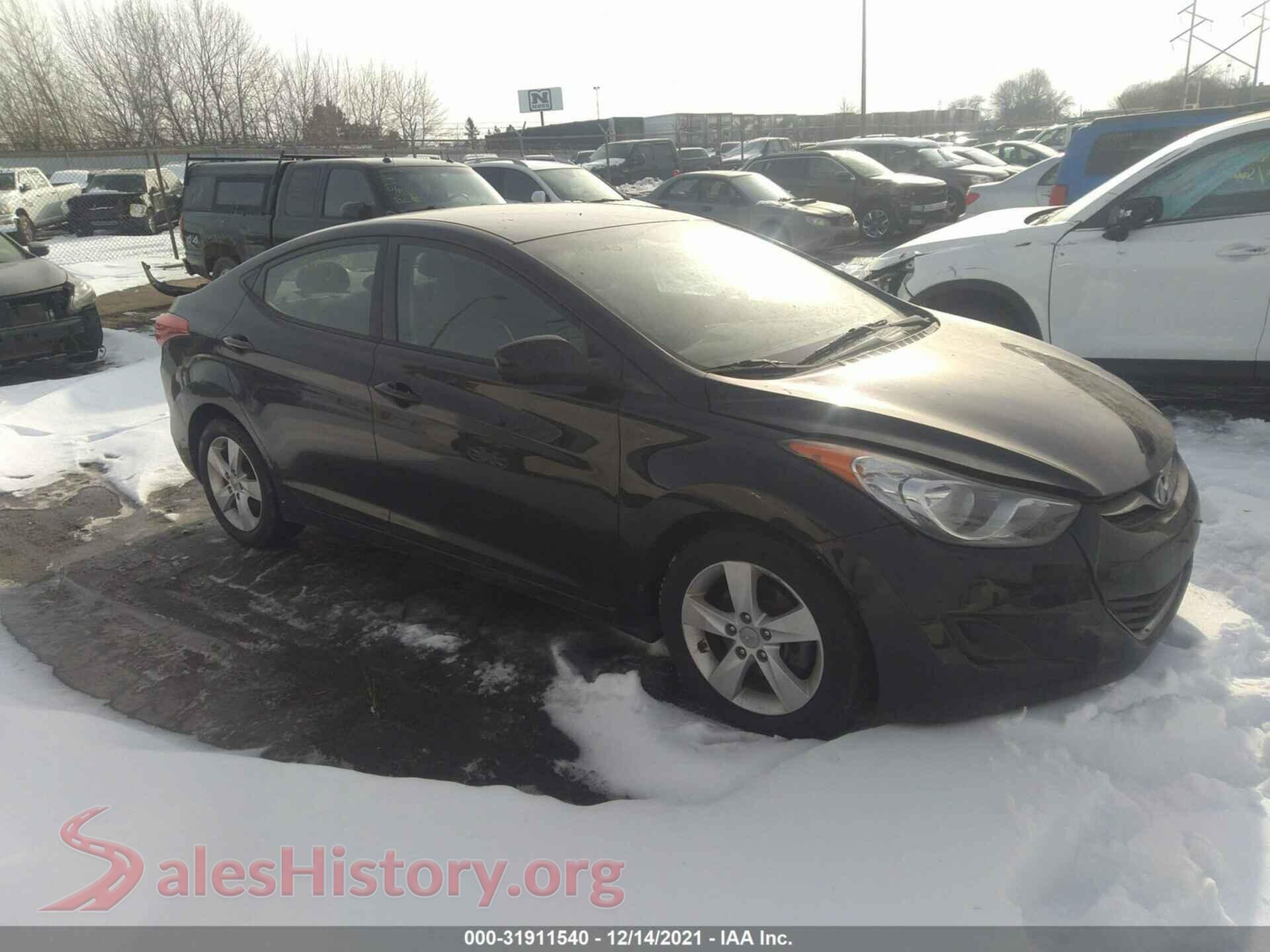2013 HYUNDAI ELANTRA — VIN 5NPDH4AE1DH309643