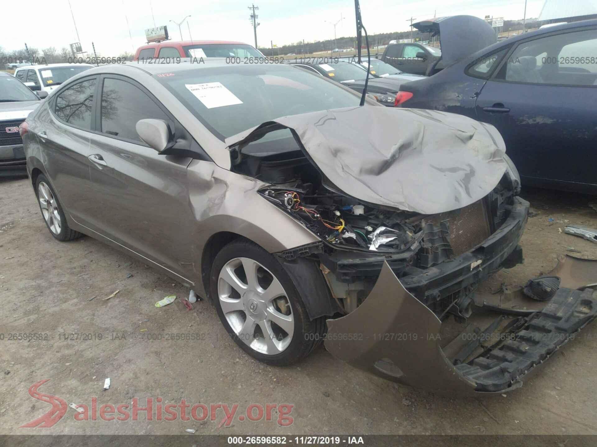 2013 HYUNDAI ELANTRA — VIN 5NPDH4AE2DH440452