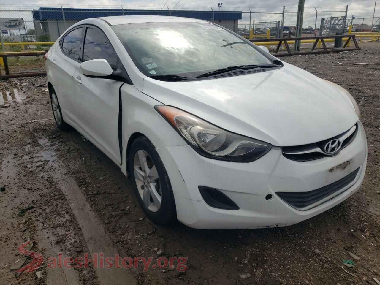 2013 HYUNDAI ELANTRA — VIN 5NPDH4AE4DH405878