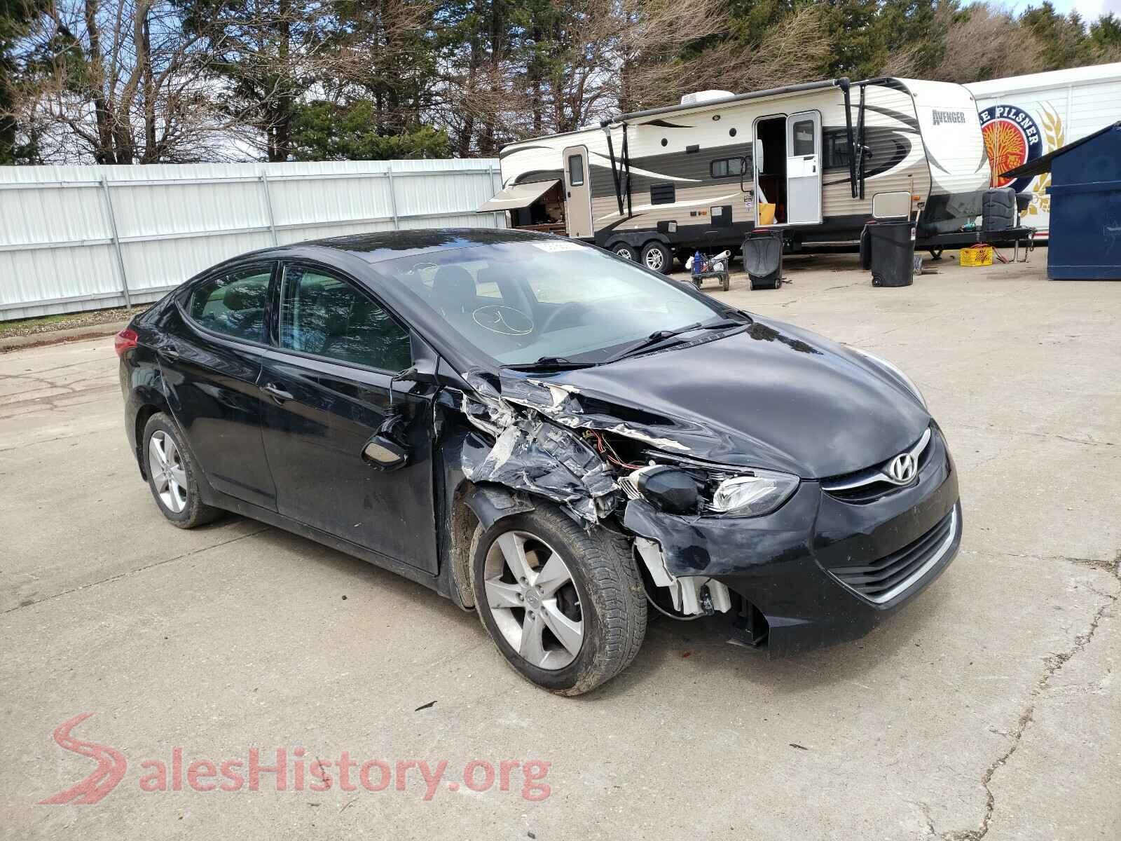 2013 HYUNDAI ELANTRA — VIN 5NPDH4AE6DH395645