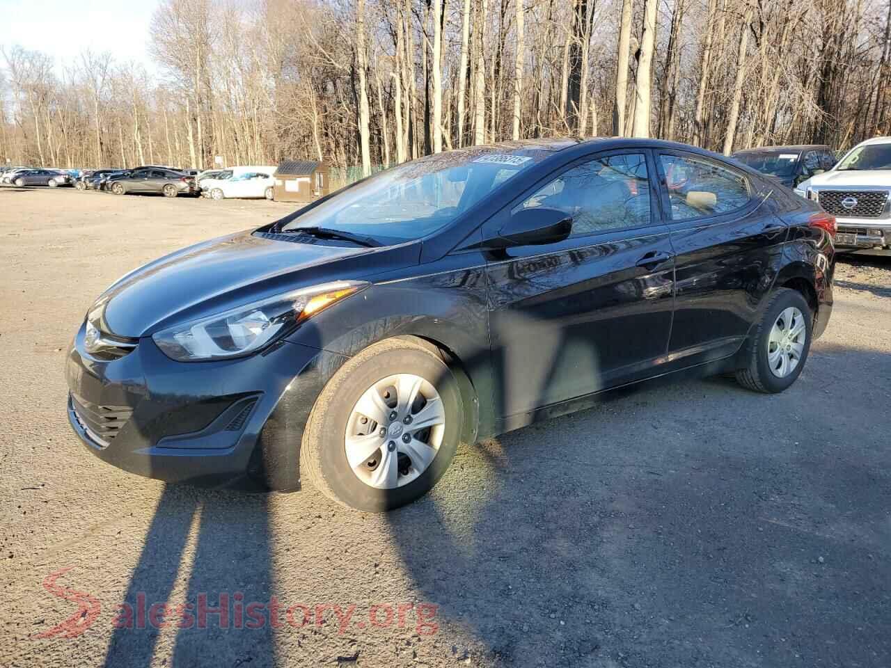2016 HYUNDAI ELANTRA — VIN 5NPDH4AE6GH747448