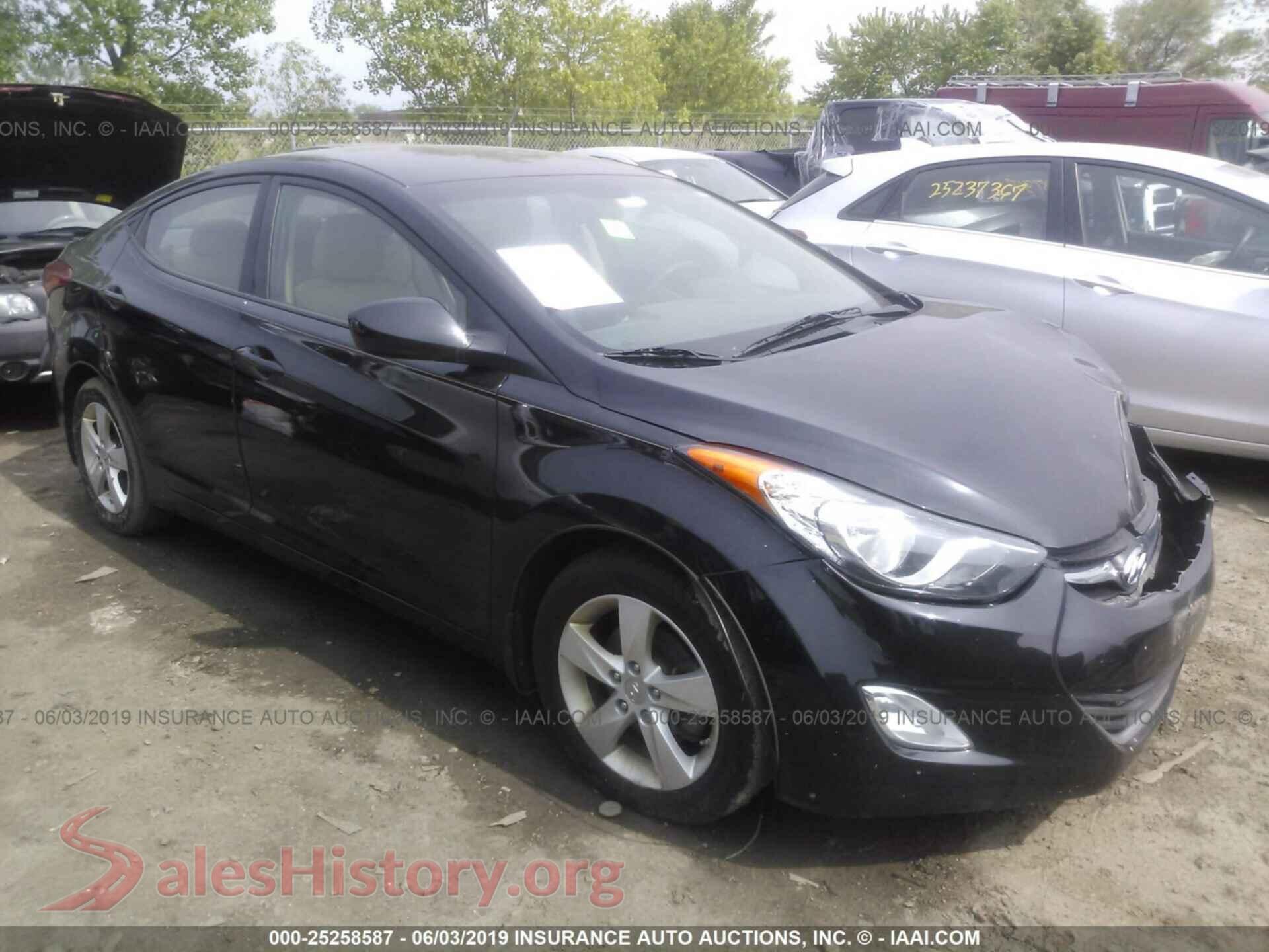 2013 HYUNDAI ELANTRA — VIN 5NPDH4AE9DH396613